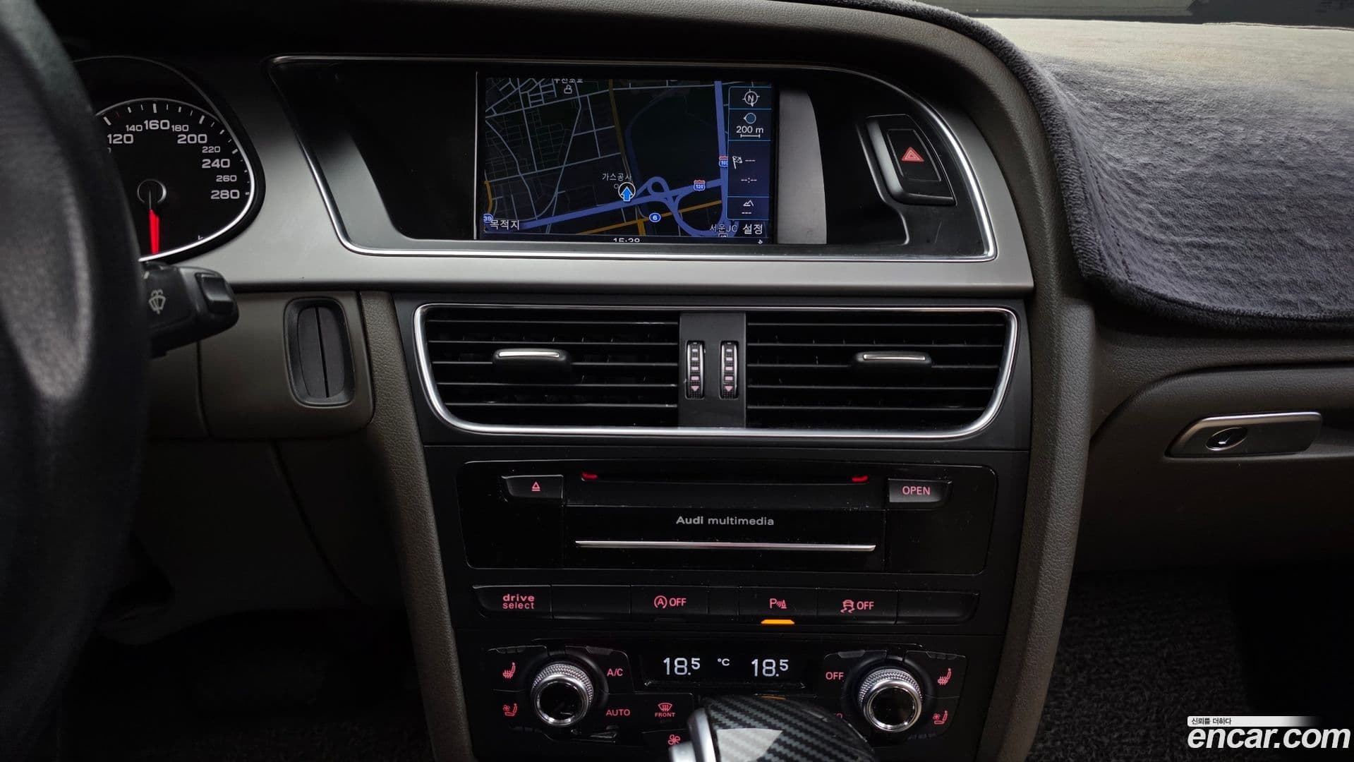 Main__Slider__Photo:A4 Audi 2015.1-13