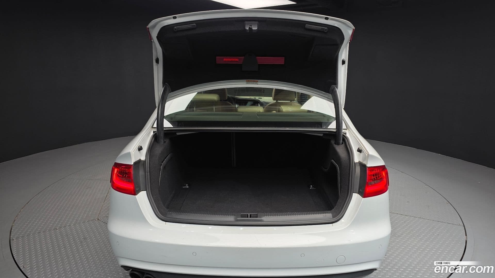 Main__Slider__Photo:A4 Audi 2015.1-19