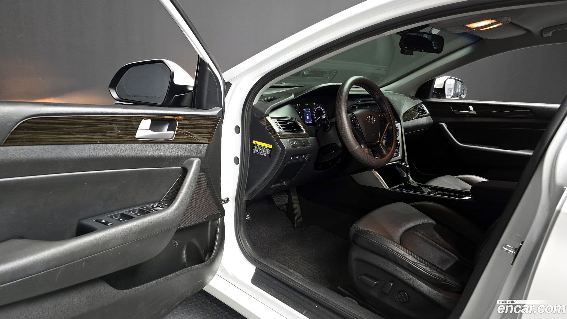 Main__Slider__Photo:Sonata Hyundai 2016.11-10