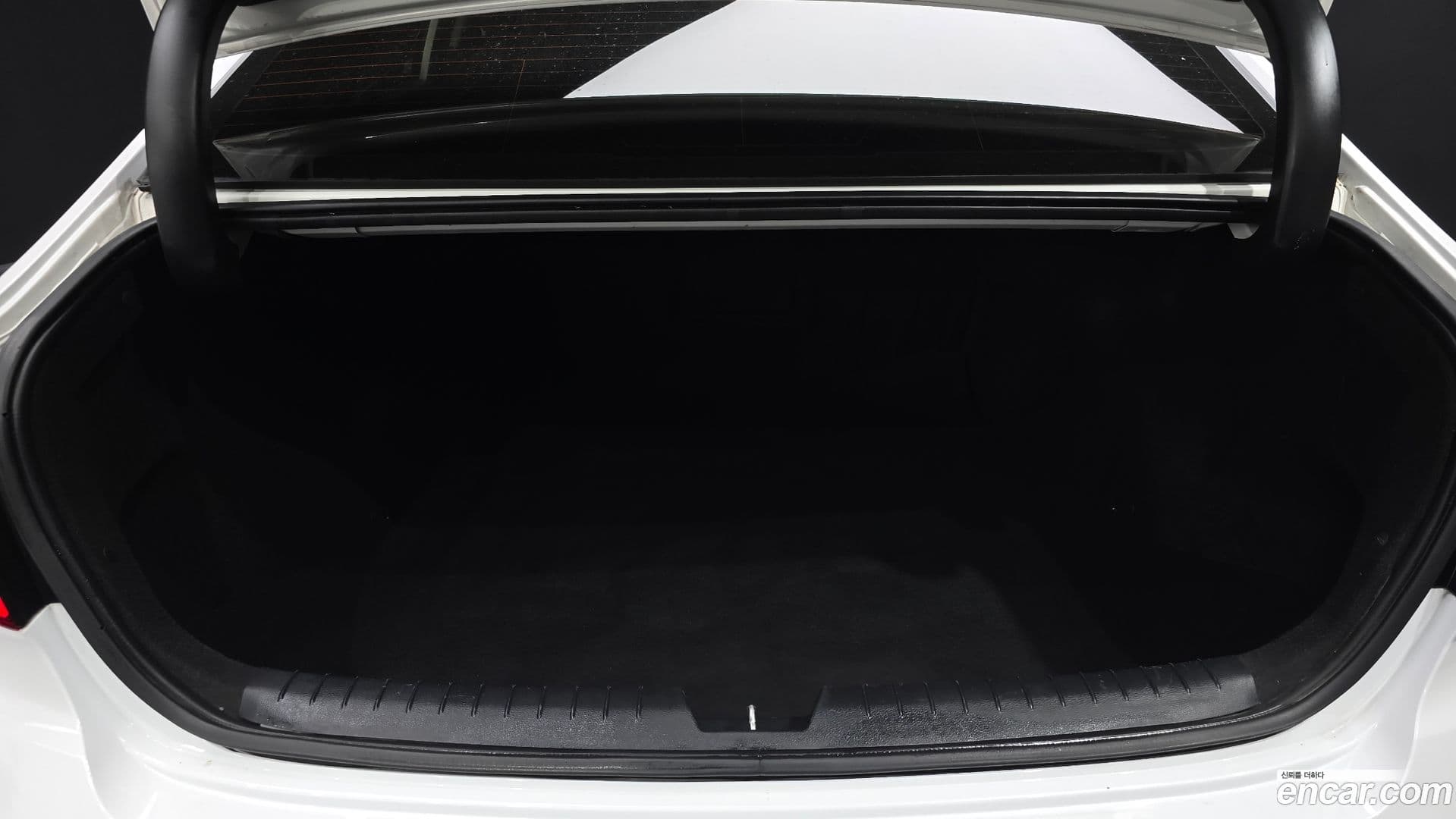 Main__Slider__Photo:Sonata Hyundai 2016.11-19