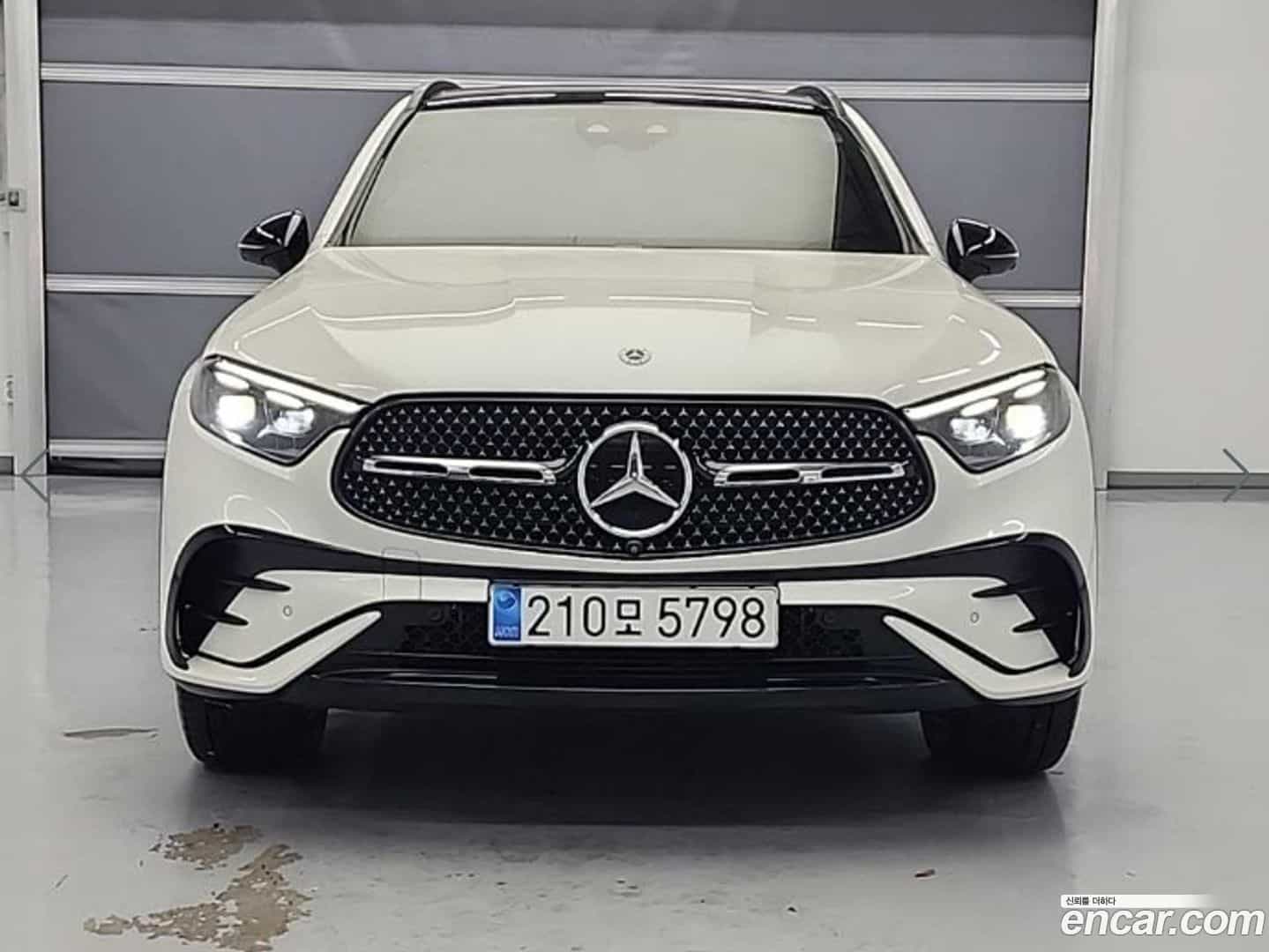 GLC-Class Mercedes-Benz 2023.8-OUTER-003