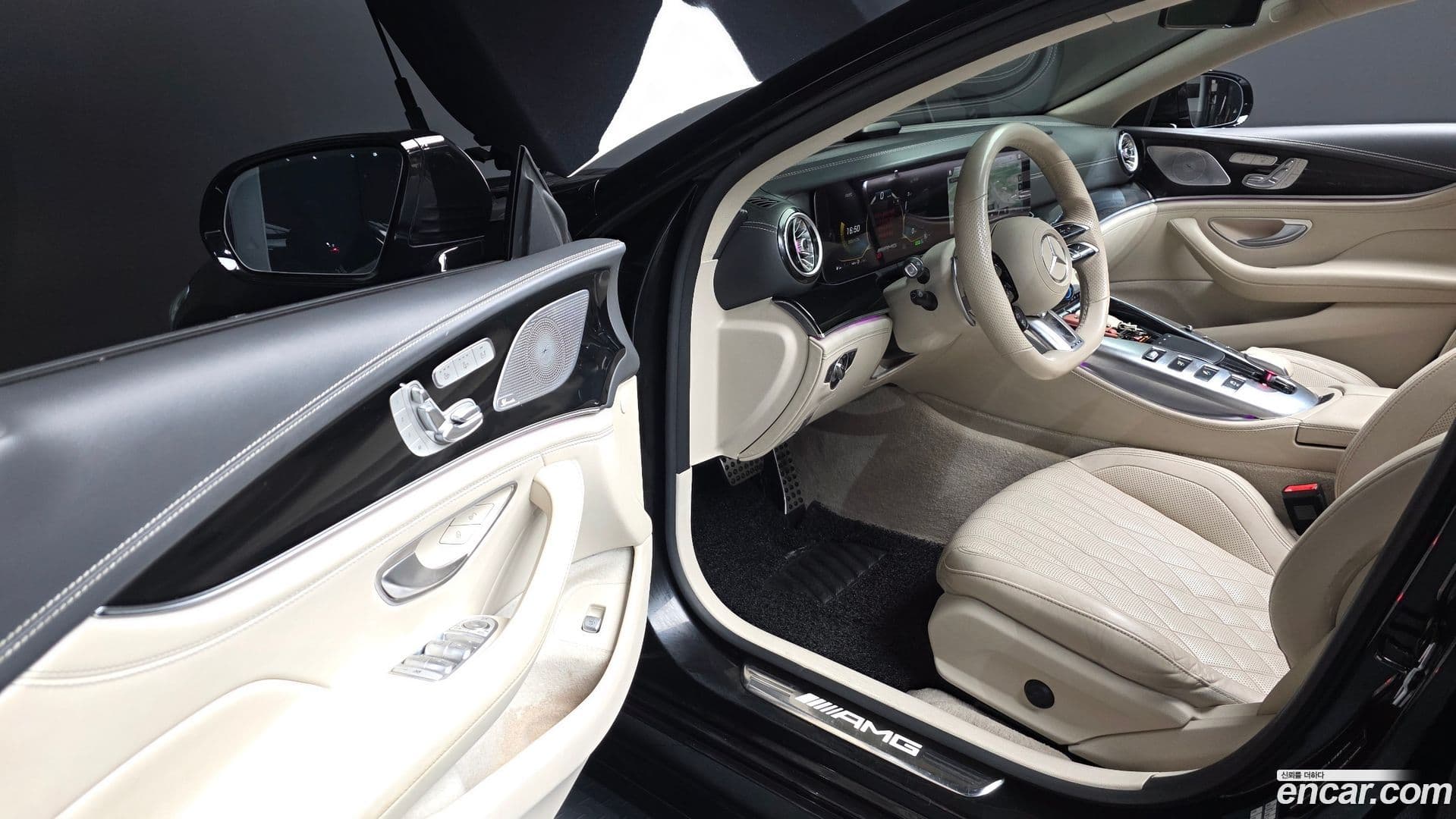 Main__Slider__Photo:AMG GT Mercedes-Benz 2022.5-10