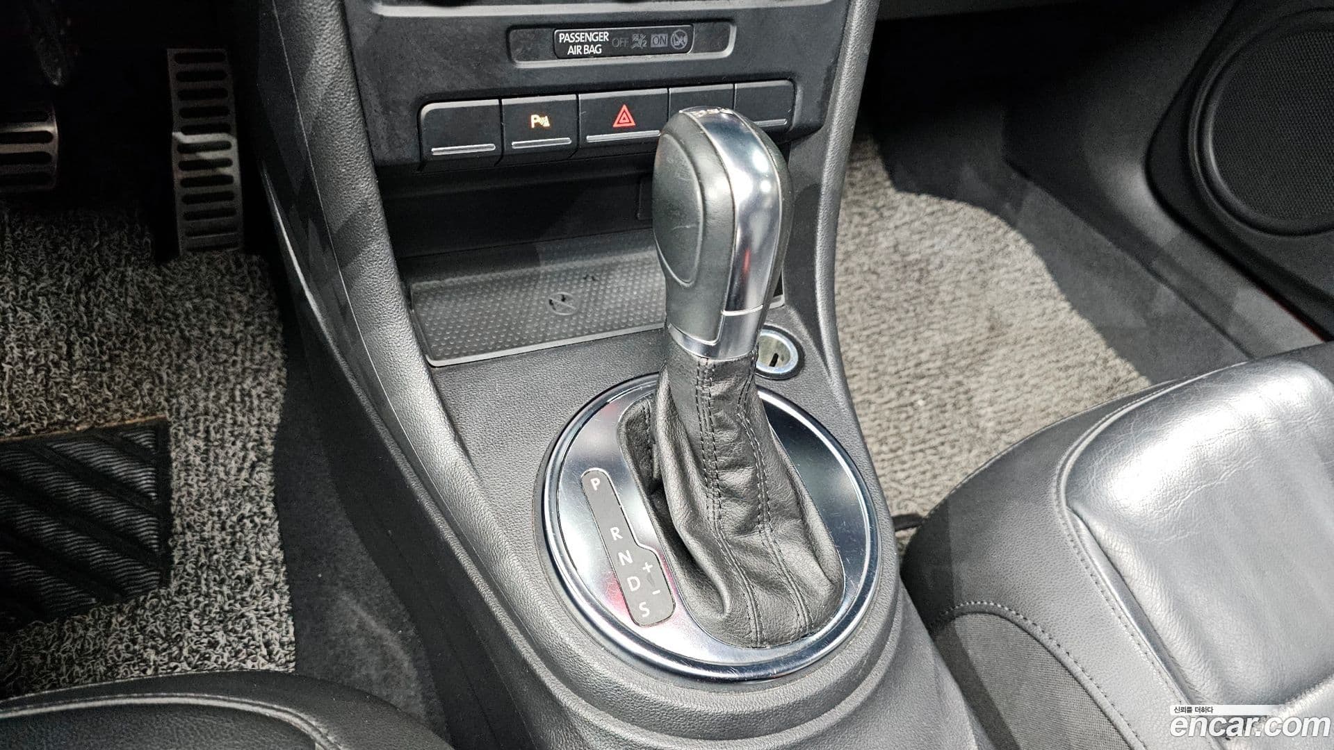 Main__Slider__Photo:Beatle Volkswagen 2013.11-8