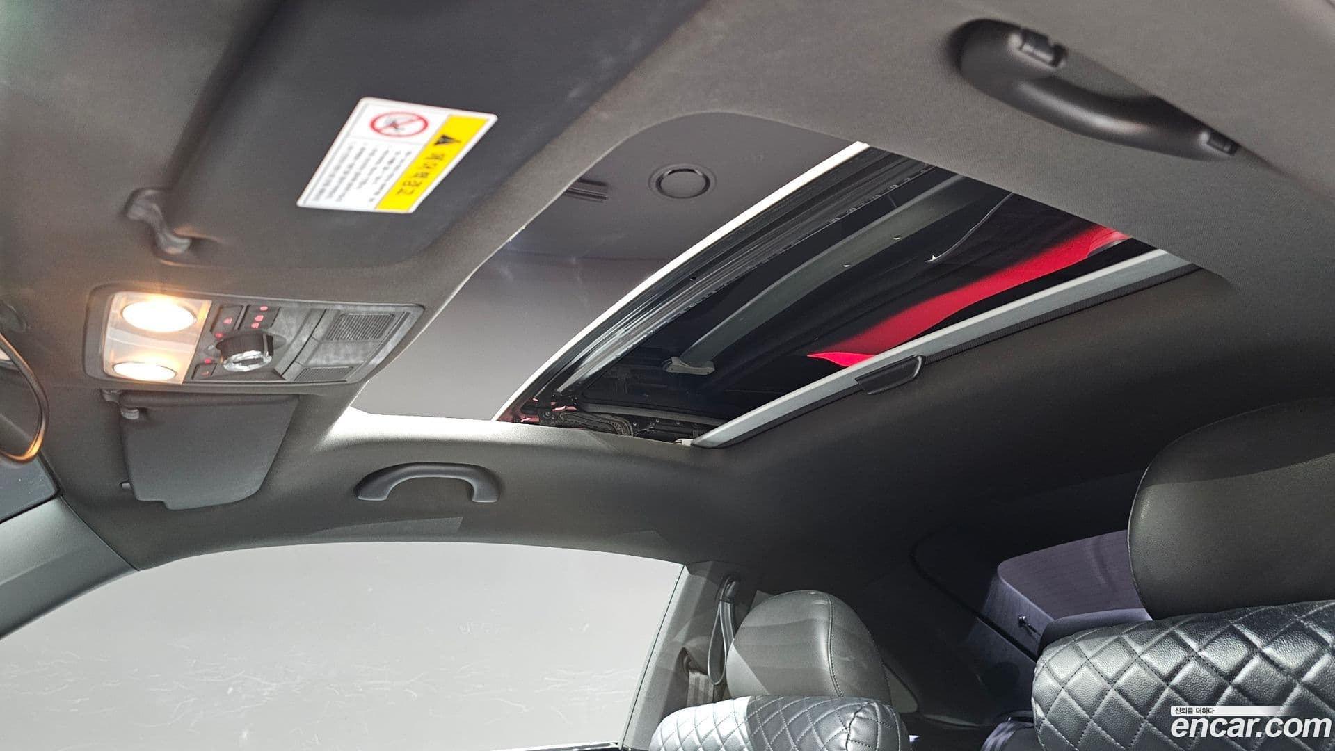 Main__Slider__Photo:Beatle Volkswagen 2013.11-18