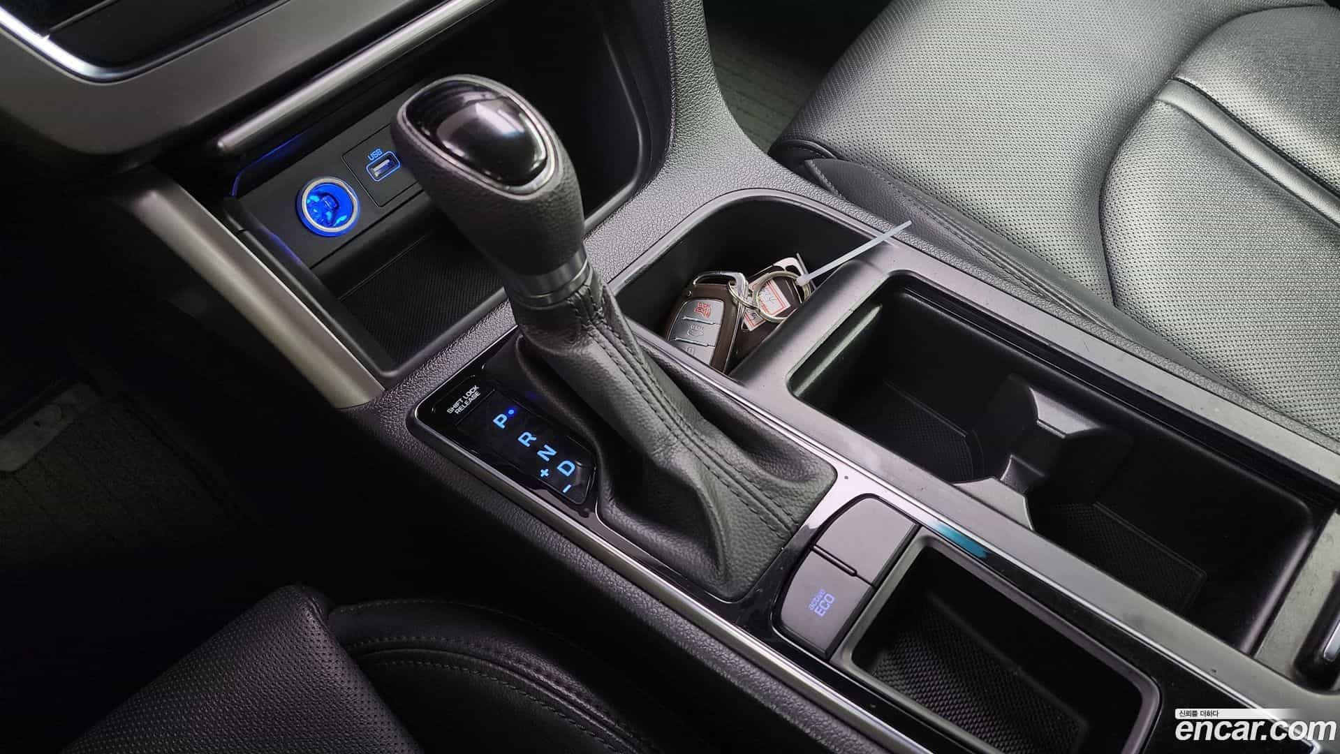 Sonata Hyundai 2014.9-INNER-009