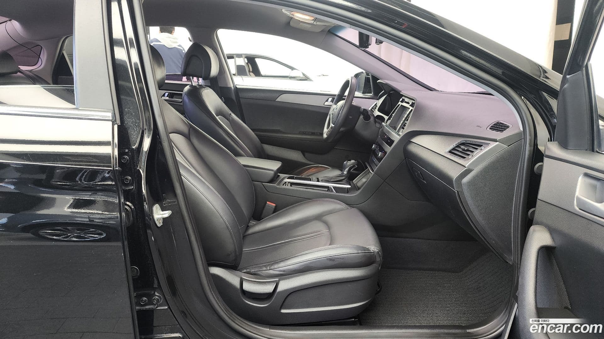 Main__Slider__Photo:Sonata Hyundai 2014.9-10