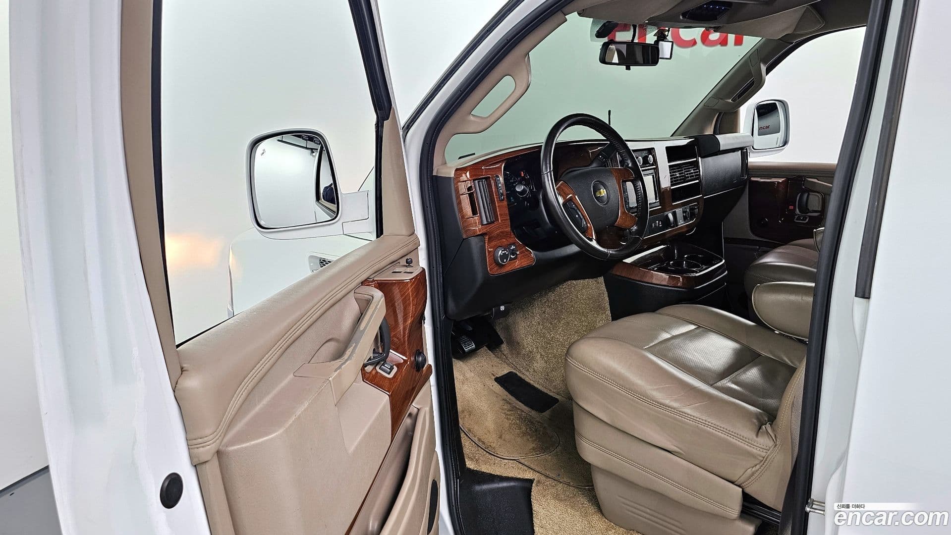 Main__Slider__Photo:Express Van Chevrolet 2018.2-9