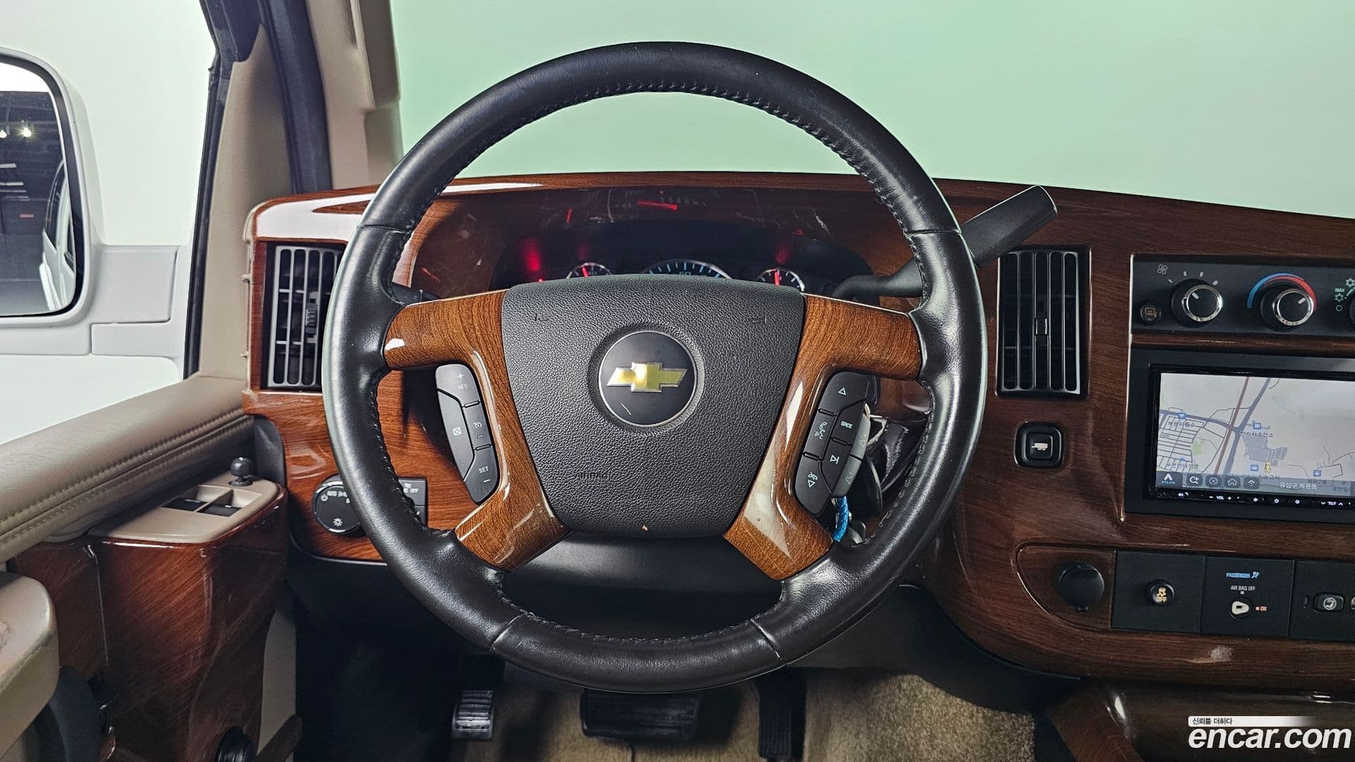 Main__Slider__Photo:Express Van Chevrolet 2018.2-14