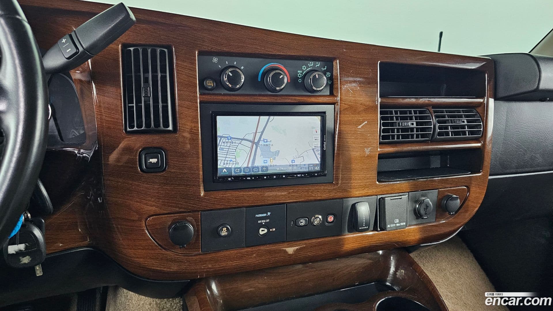 Main__Slider__Photo:Express Van Chevrolet 2018.2-15