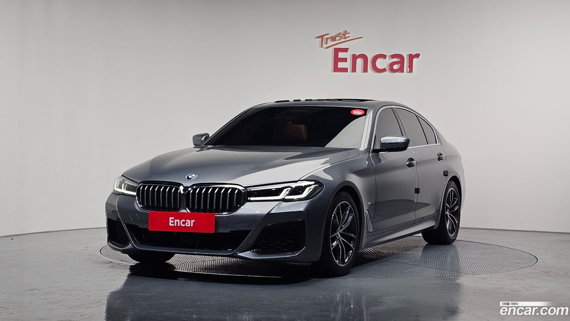 Main__Slider__Photo:5-Series BMW 2023.0-0