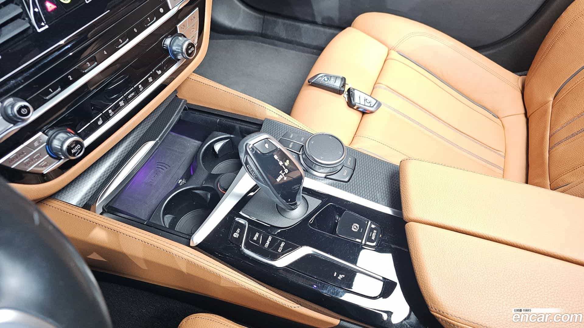 5-Series BMW 2023.0-INNER-009