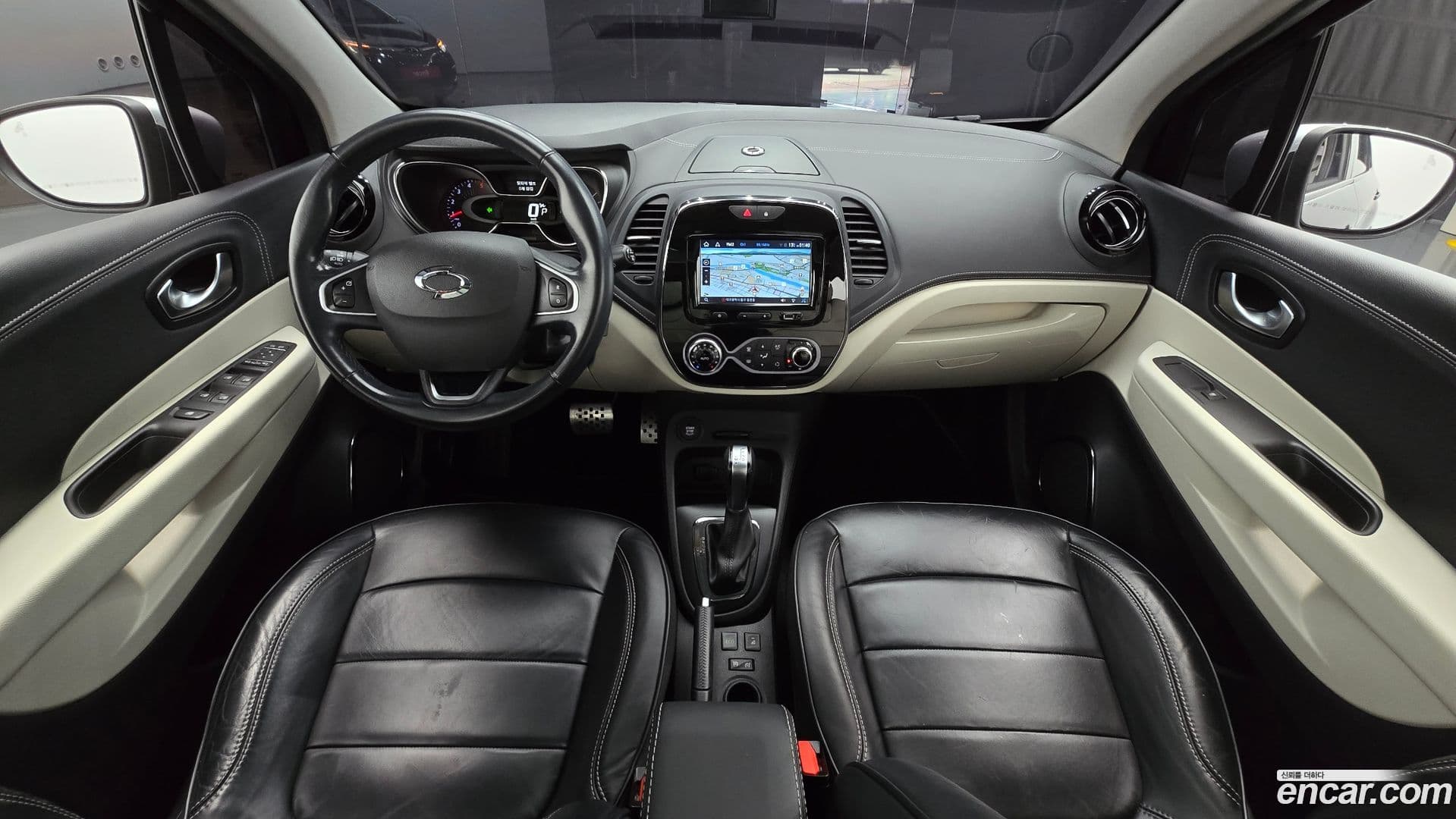 Main__Slider__Photo:QM3 Renault-KoreaSamsung 2019.7-6