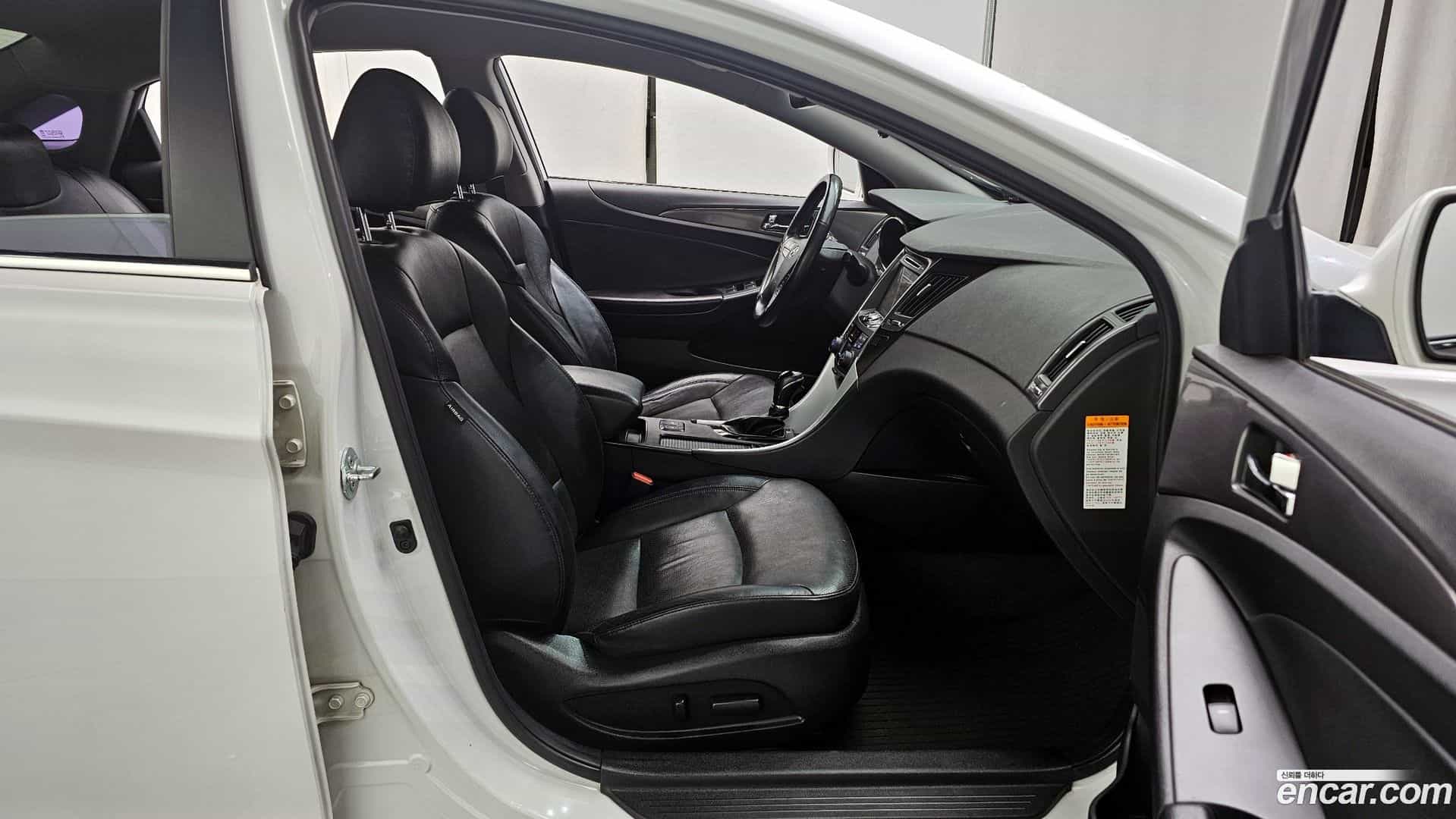 Sonata Hyundai 2013.11-INNER-010