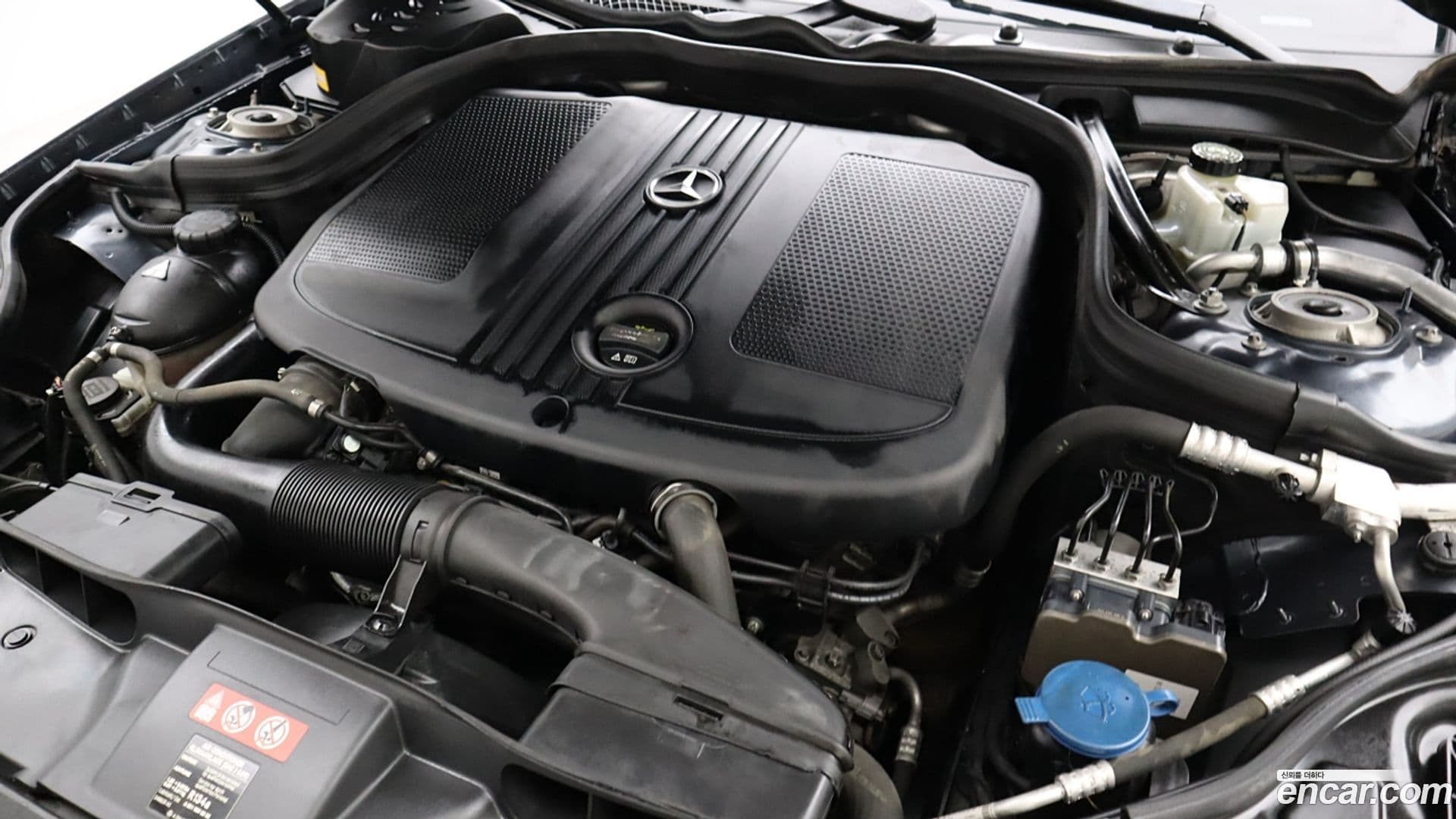 Main__Slider__Photo:CLS-Class Mercedes-Benz 2016.4-3