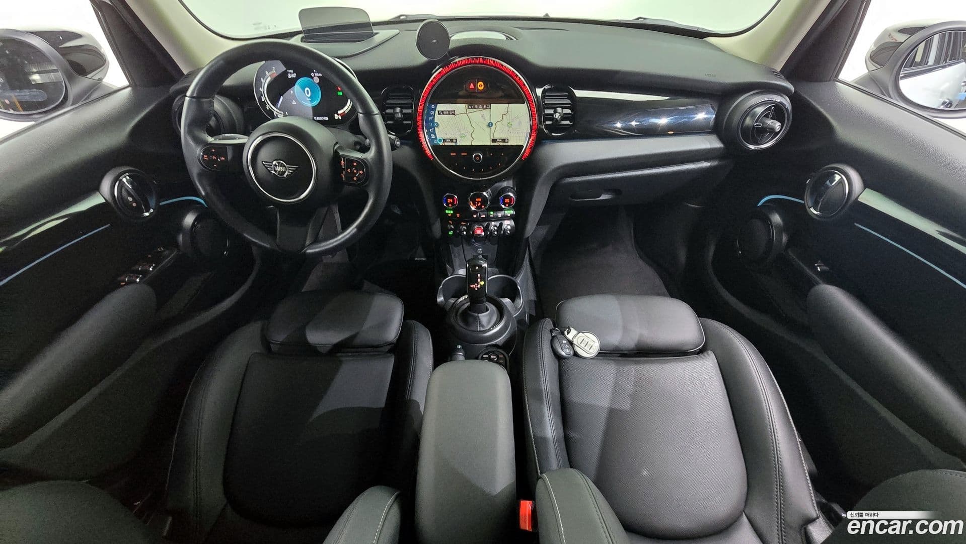 Main__Slider__Photo:Cooper Mini 2024.1-6