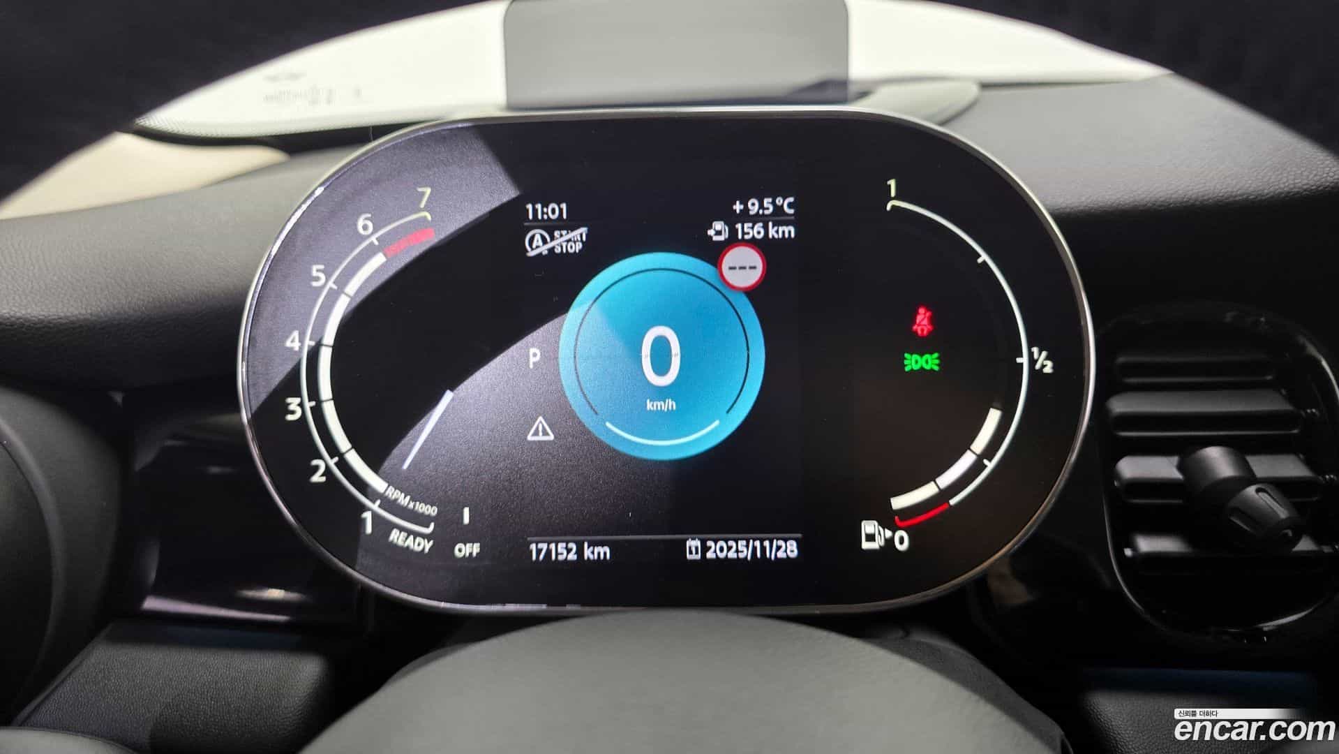 Cooper Mini 2024.1-INNER-008