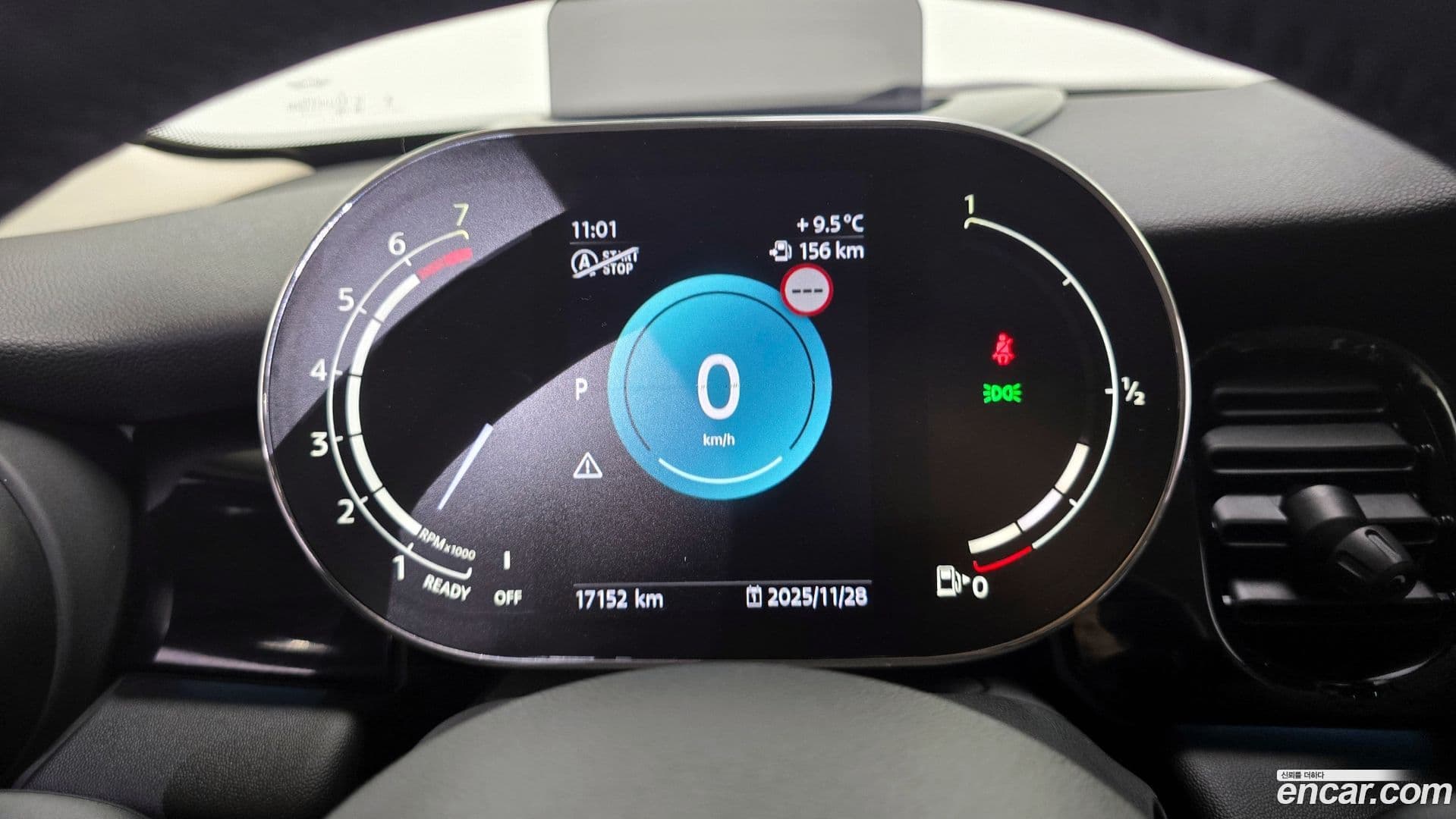 Main__Slider__Photo:Cooper Mini 2024.1-7