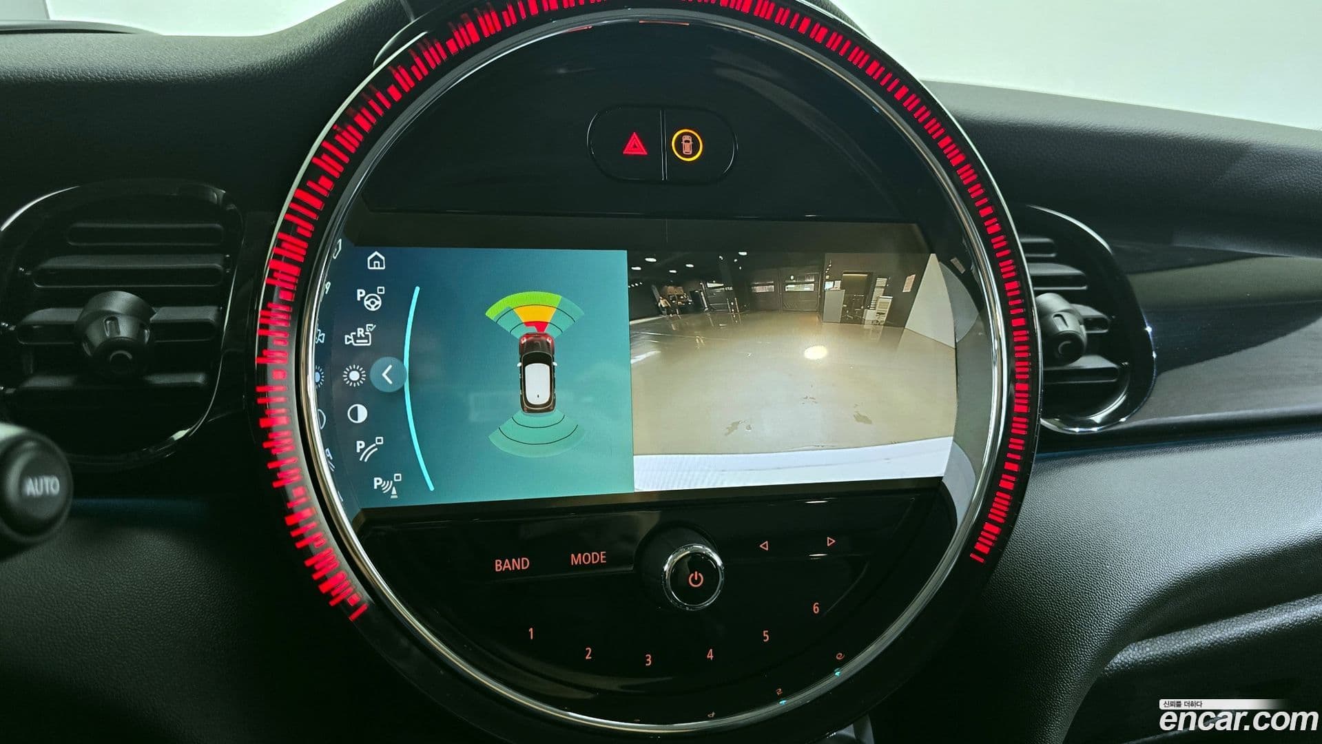 Main__Slider__Photo:Cooper Mini 2024.1-16