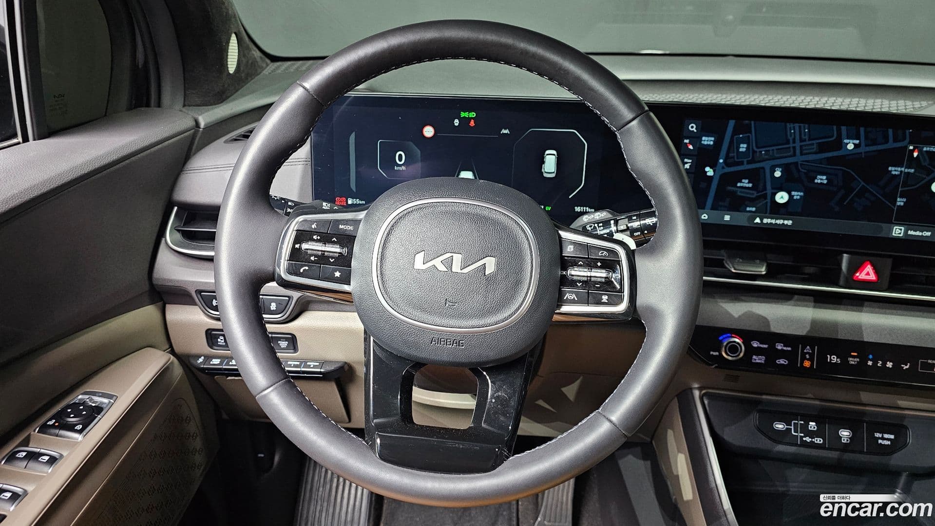 Main__Slider__Photo:Canival Kia 2024.9-13