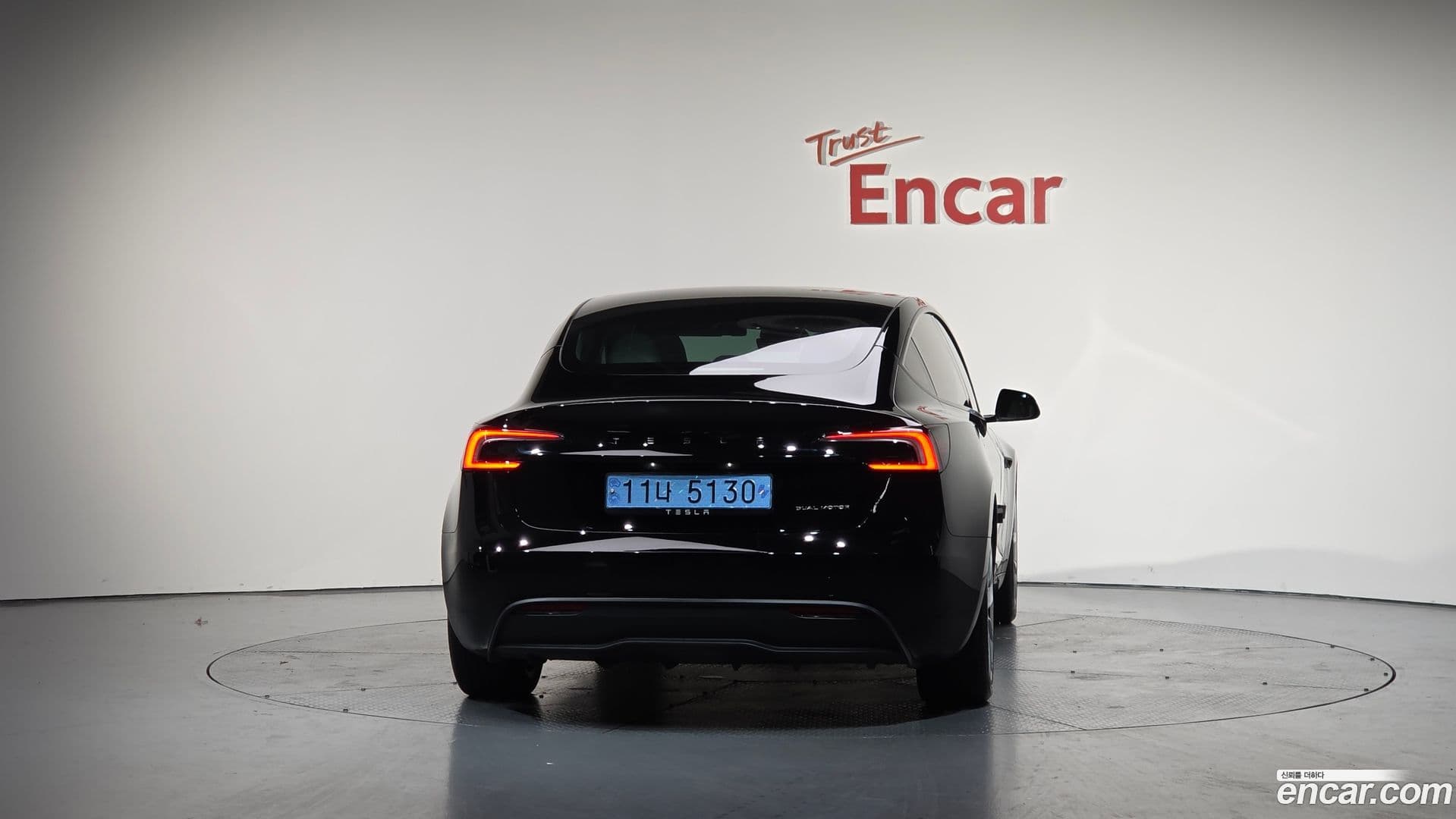 Main__Slider__Photo:Model 3 Tesla 2024.6-3