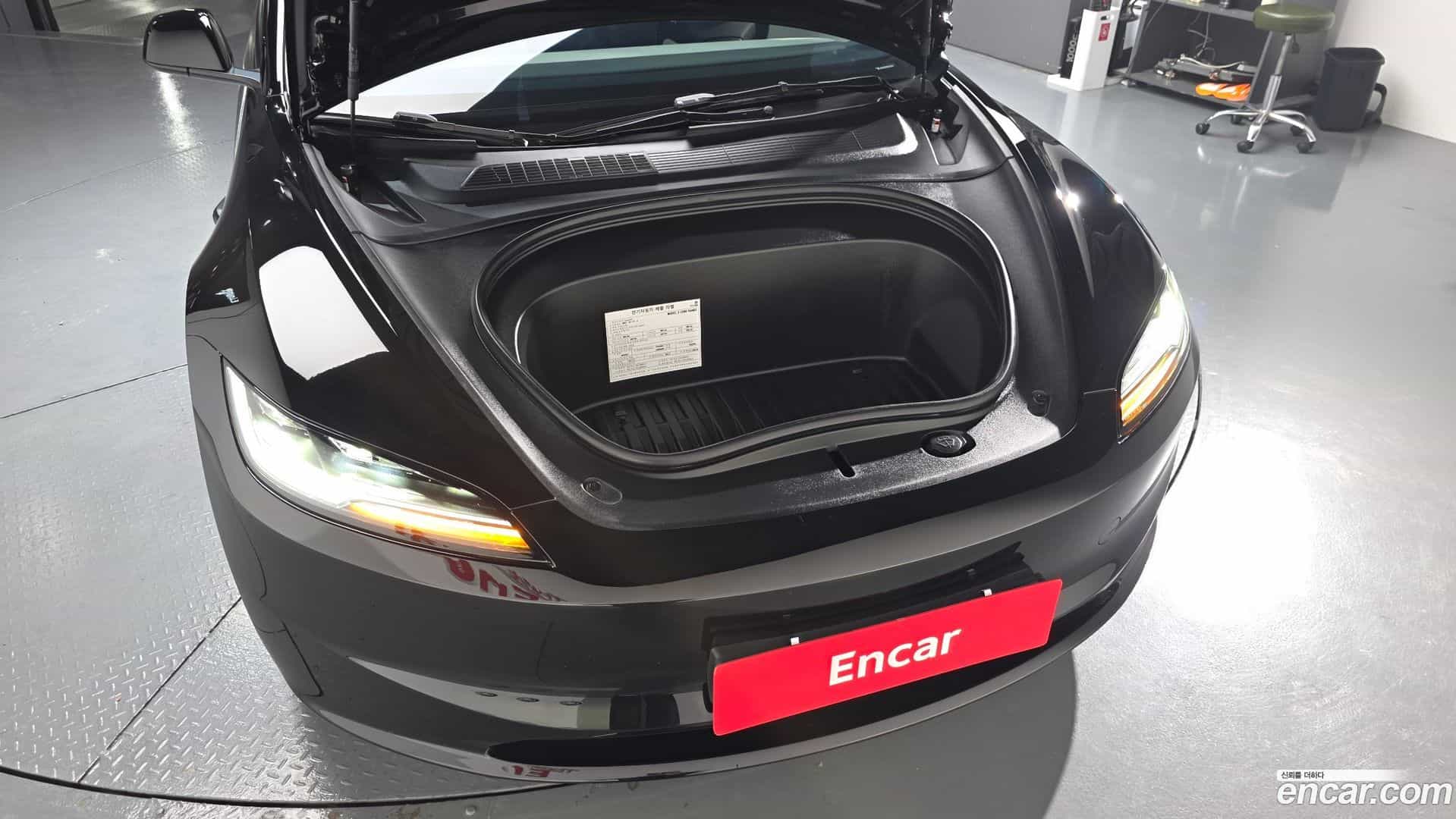 Model 3 Tesla 2024.6-INNER-006