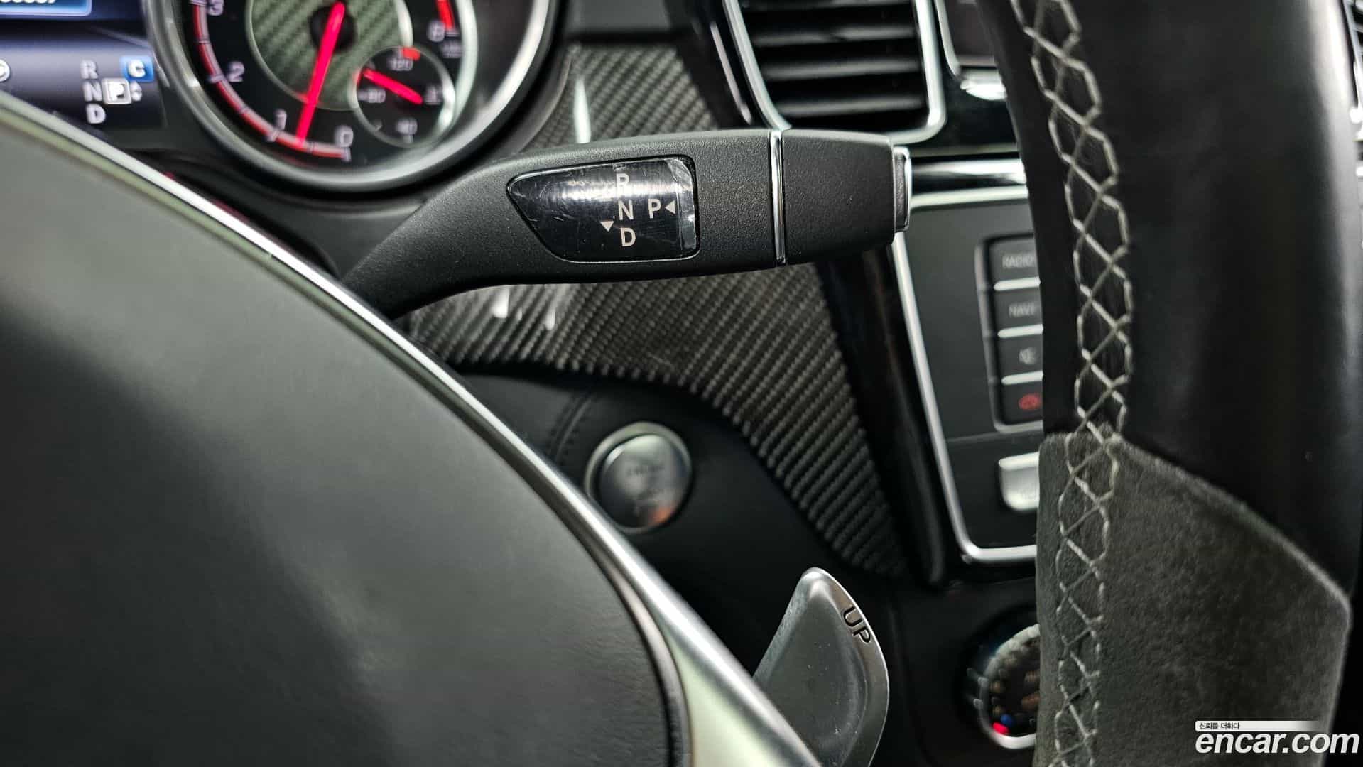 GLE-Class Mercedes-Benz 2017.11-INNER-009