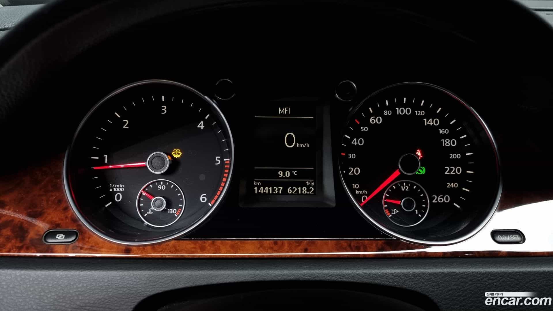 Passat Volkswagen 2010.11-INNER-008