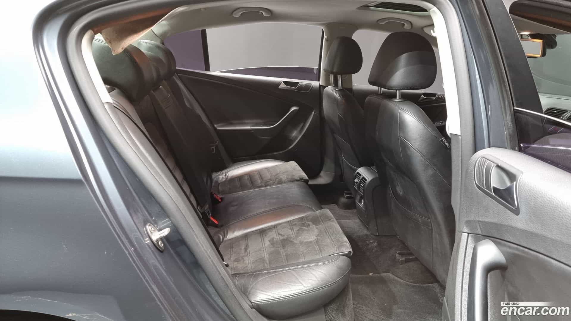 Passat Volkswagen 2010.11-OPTION-016