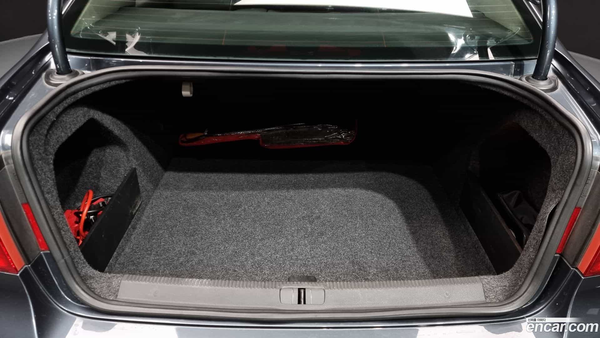 Passat Volkswagen 2010.11-OPTION-024