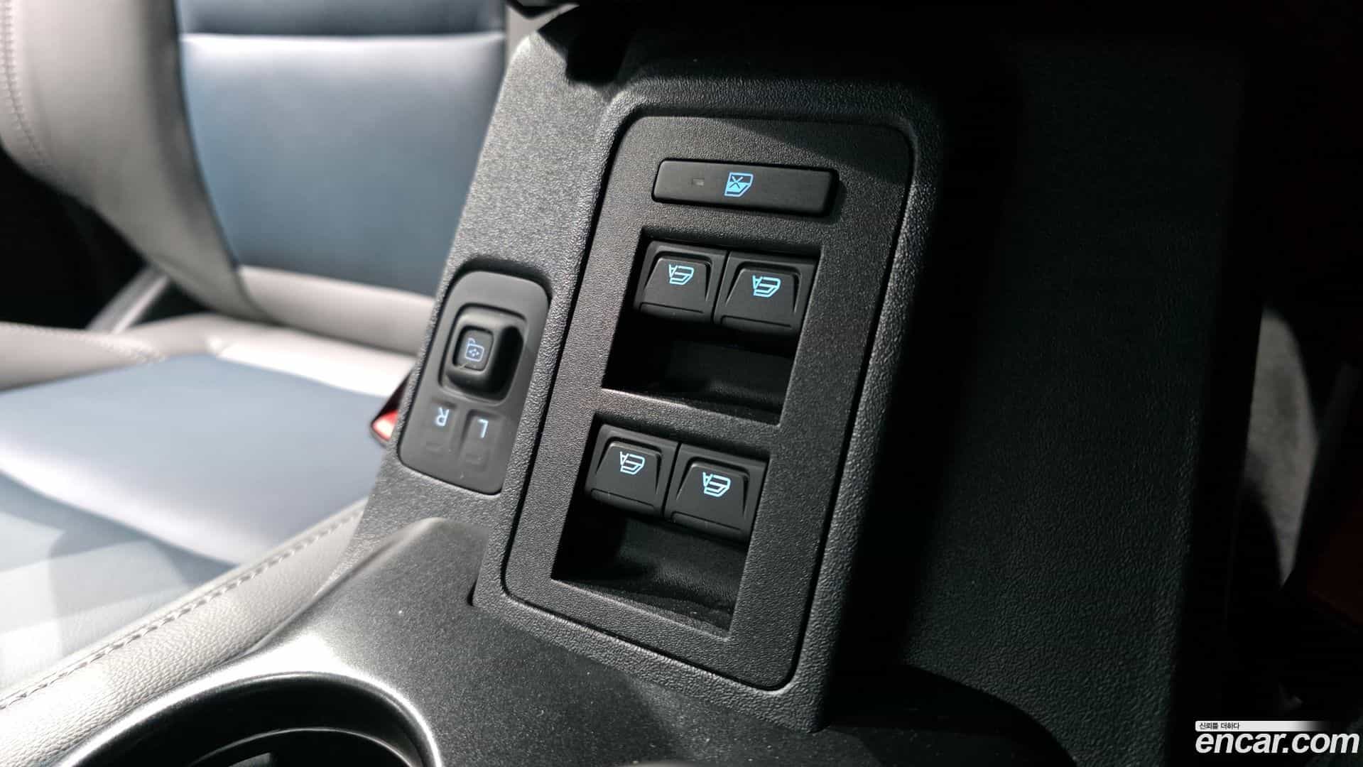 Bronco Ford 2023.11-OPTION-018