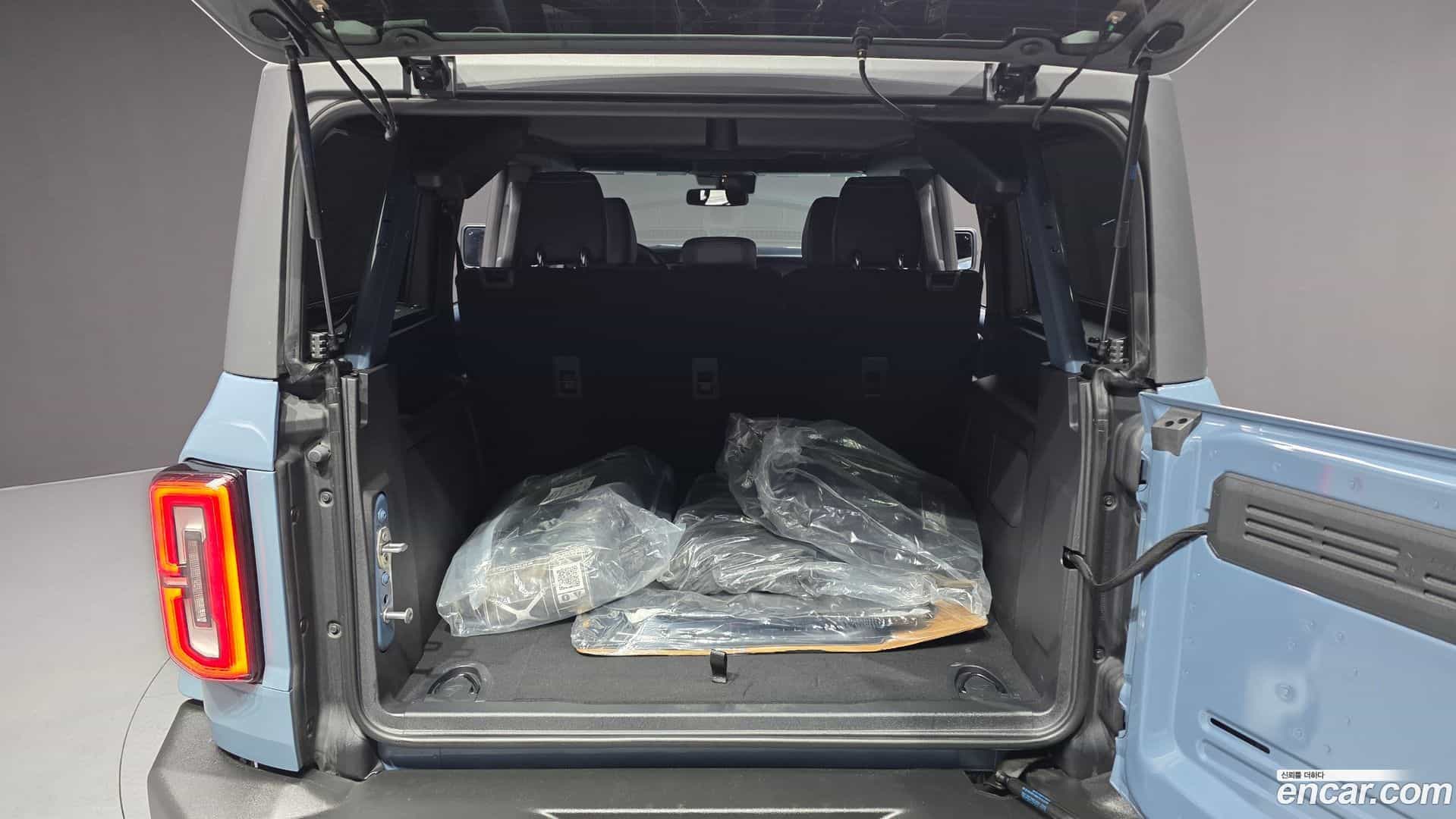 Bronco Ford 2023.11-OPTION-024