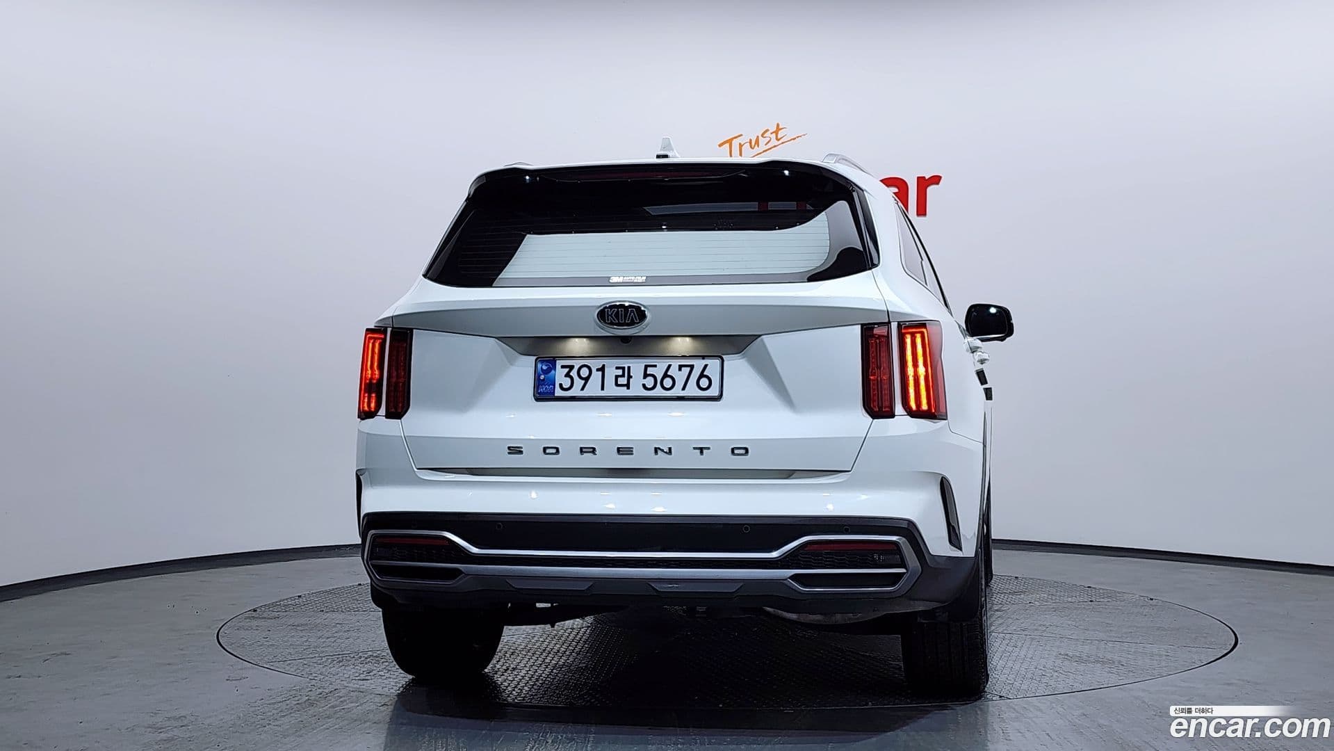 Main__Slider__Photo:Sorento Kia 2021.5-3