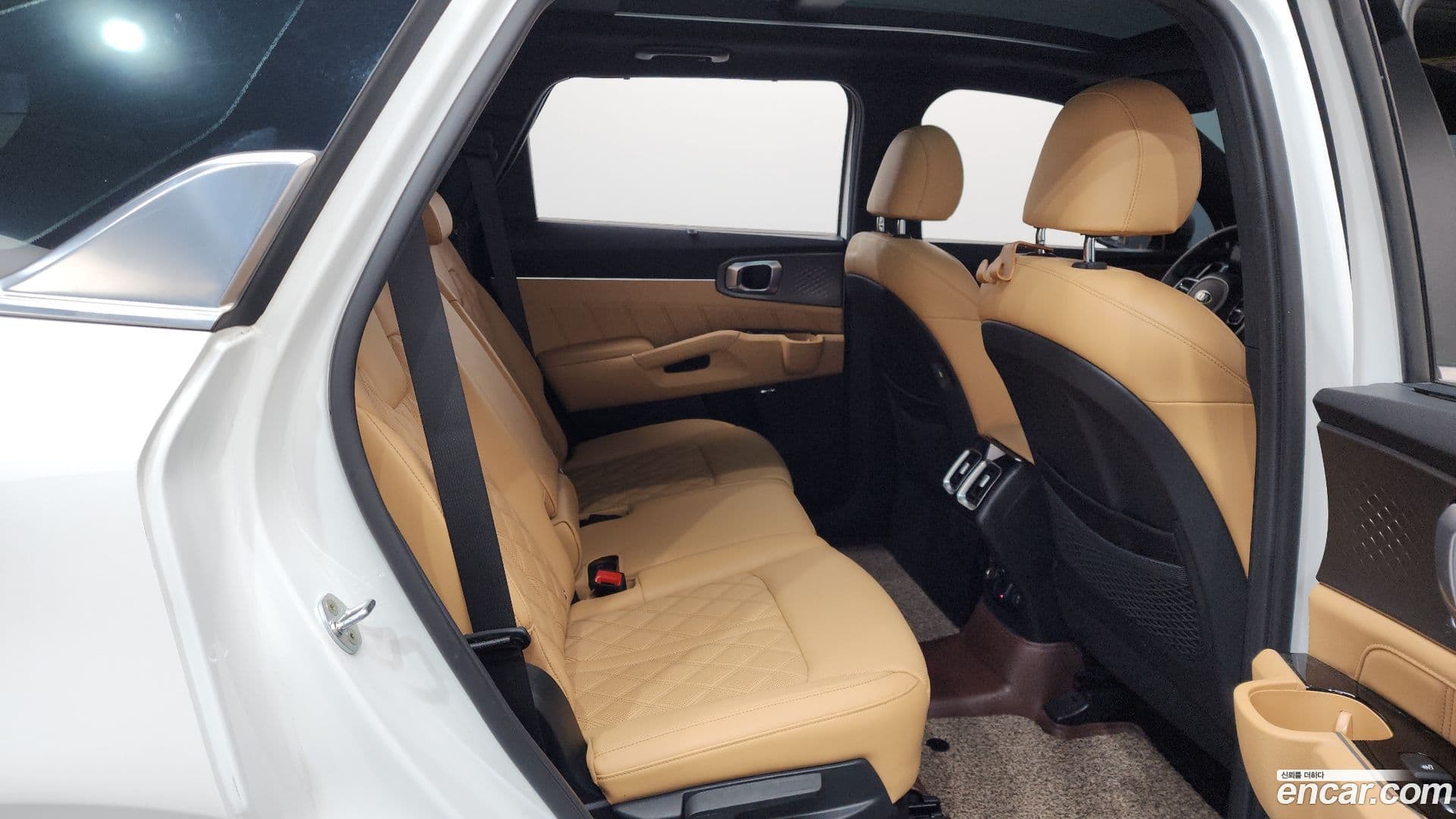 Main__Slider__Photo:Sorento Kia 2021.5-11