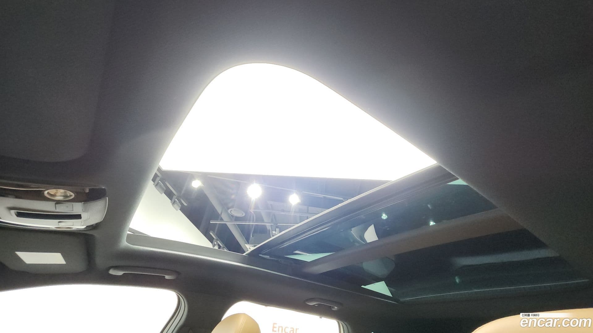 Main__Slider__Photo:Sorento Kia 2021.5-17