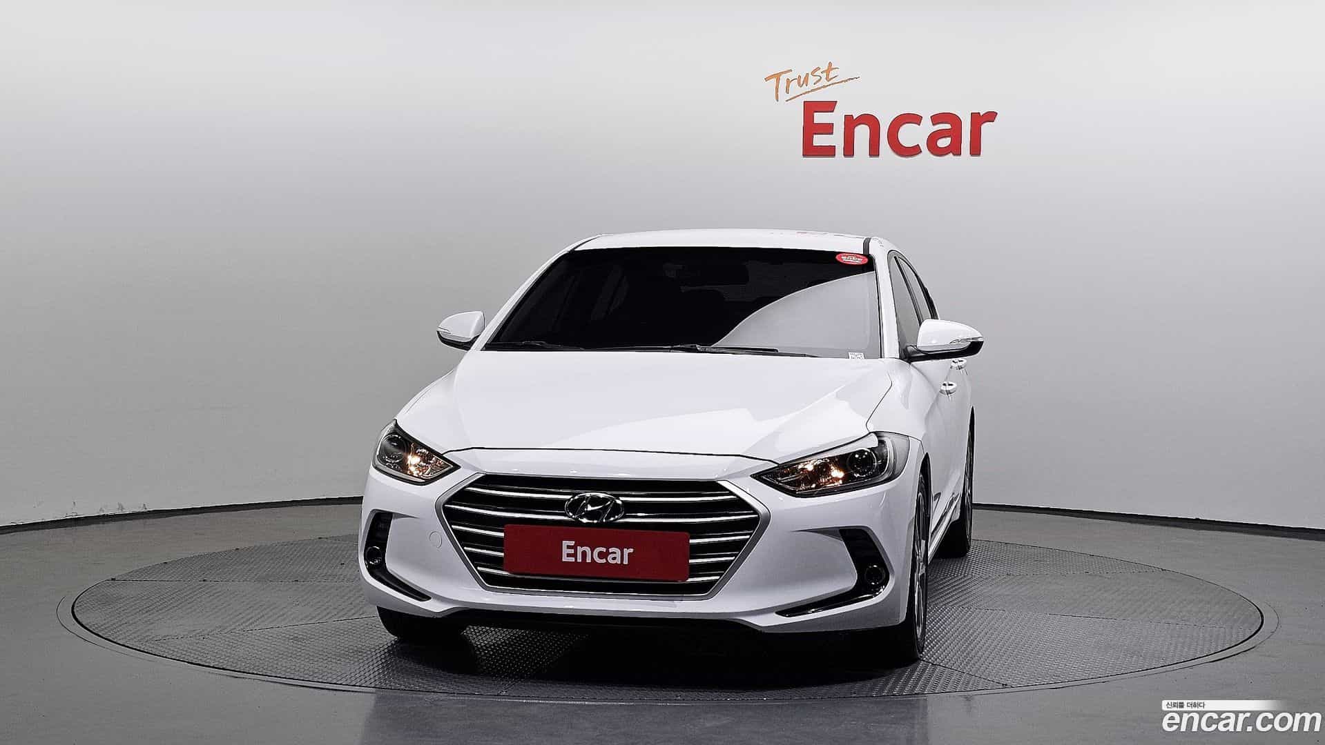 AVANTE Hyundai 2017.9-OUTER-003