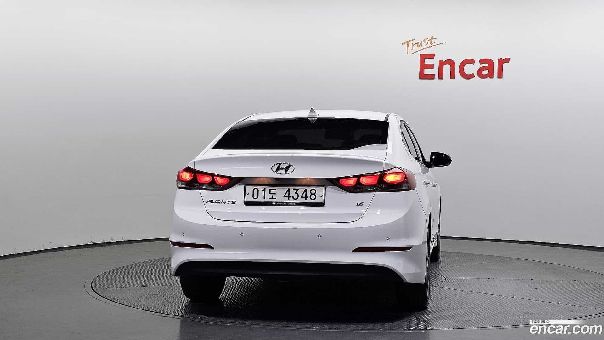 AVANTE Hyundai 2017.9-OUTER-004