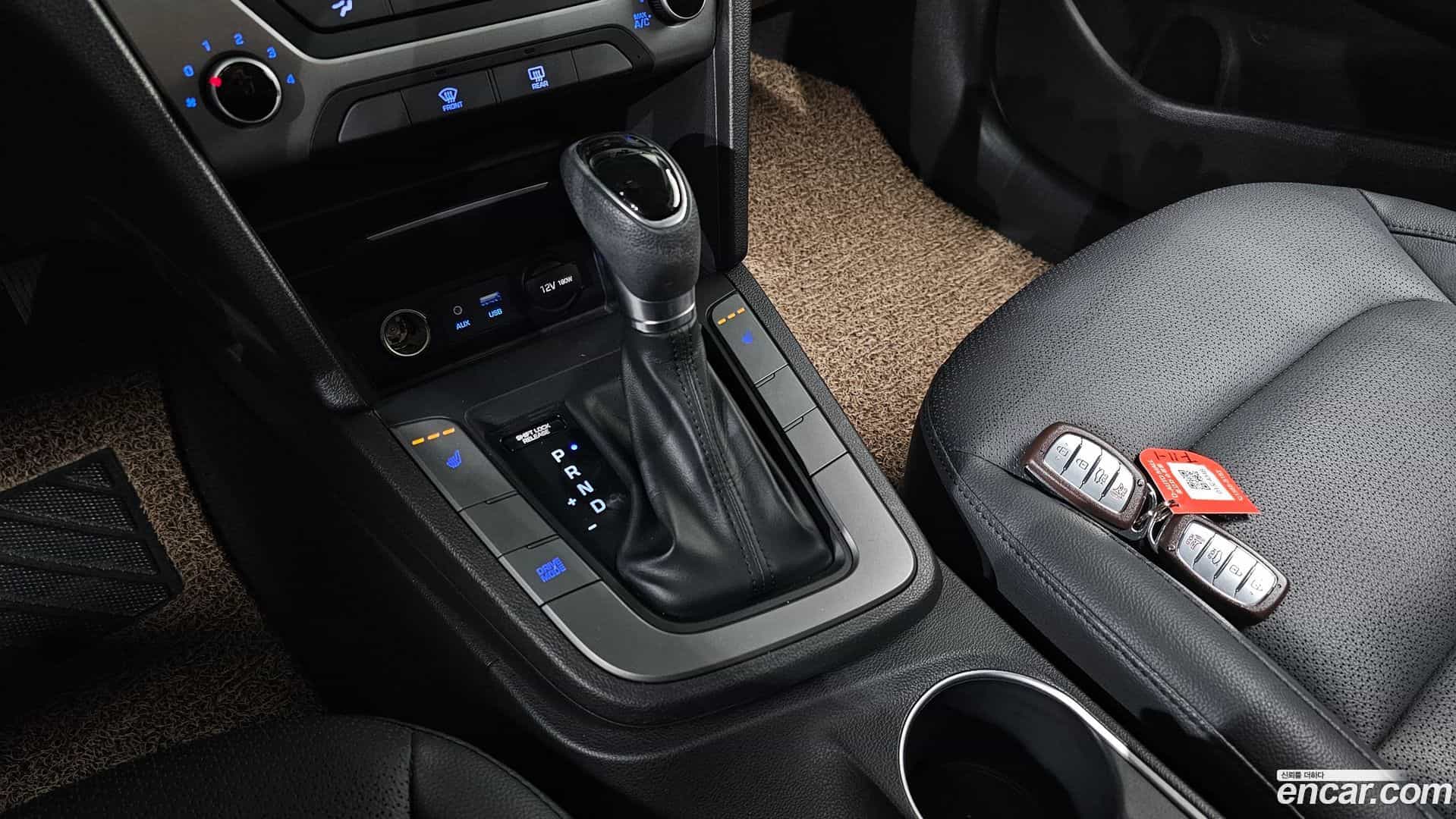 AVANTE Hyundai 2017.9-INNER-009