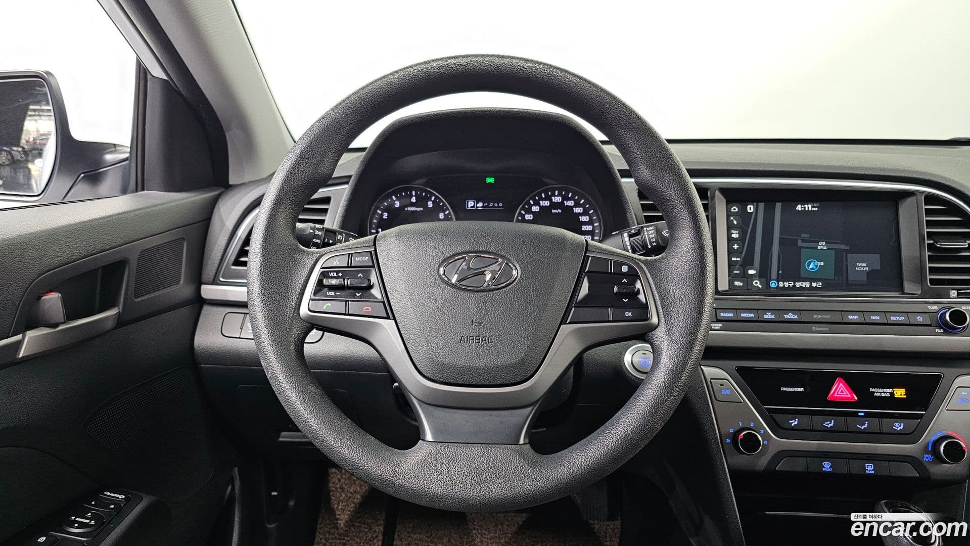 Main__Slider__Photo:AVANTE Hyundai 2017.9-15