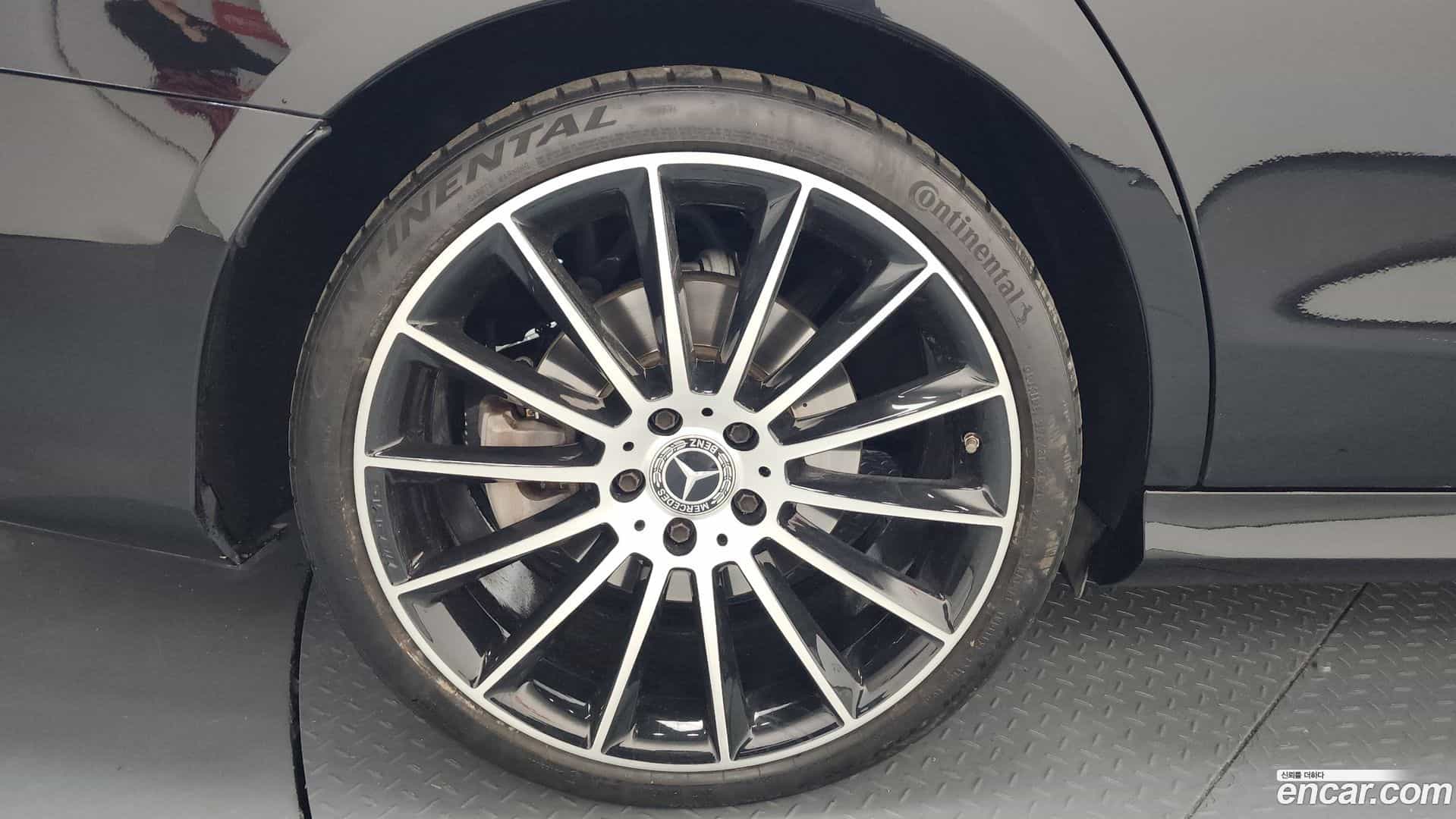 E-Class Mercedes-Benz 2020.11-OUTER-005