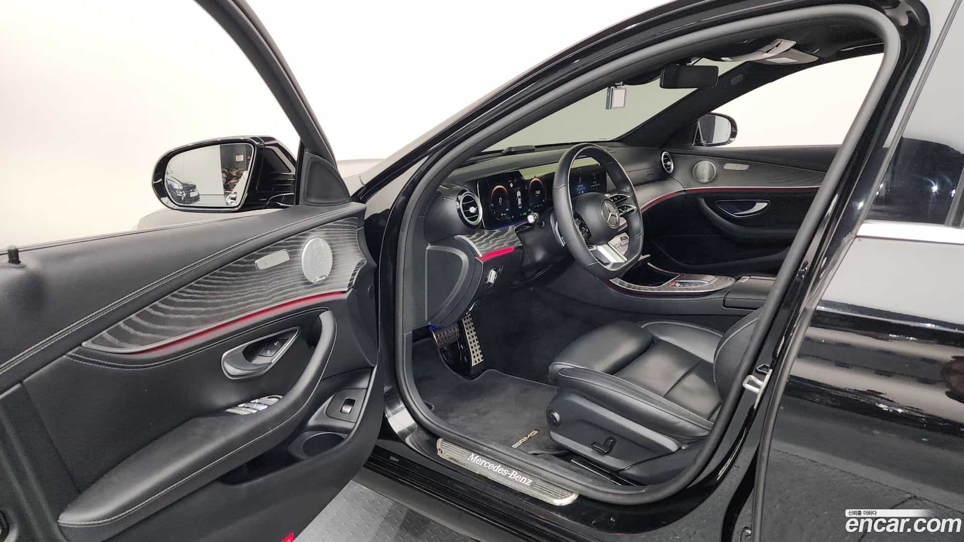 E-Class Mercedes-Benz 2020.11-INNER-010