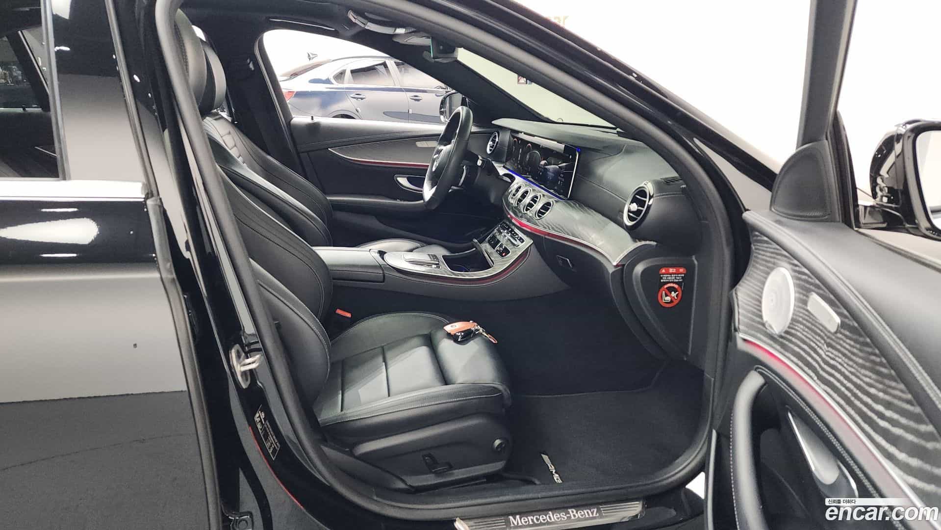 E-Class Mercedes-Benz 2020.11-OPTION-015