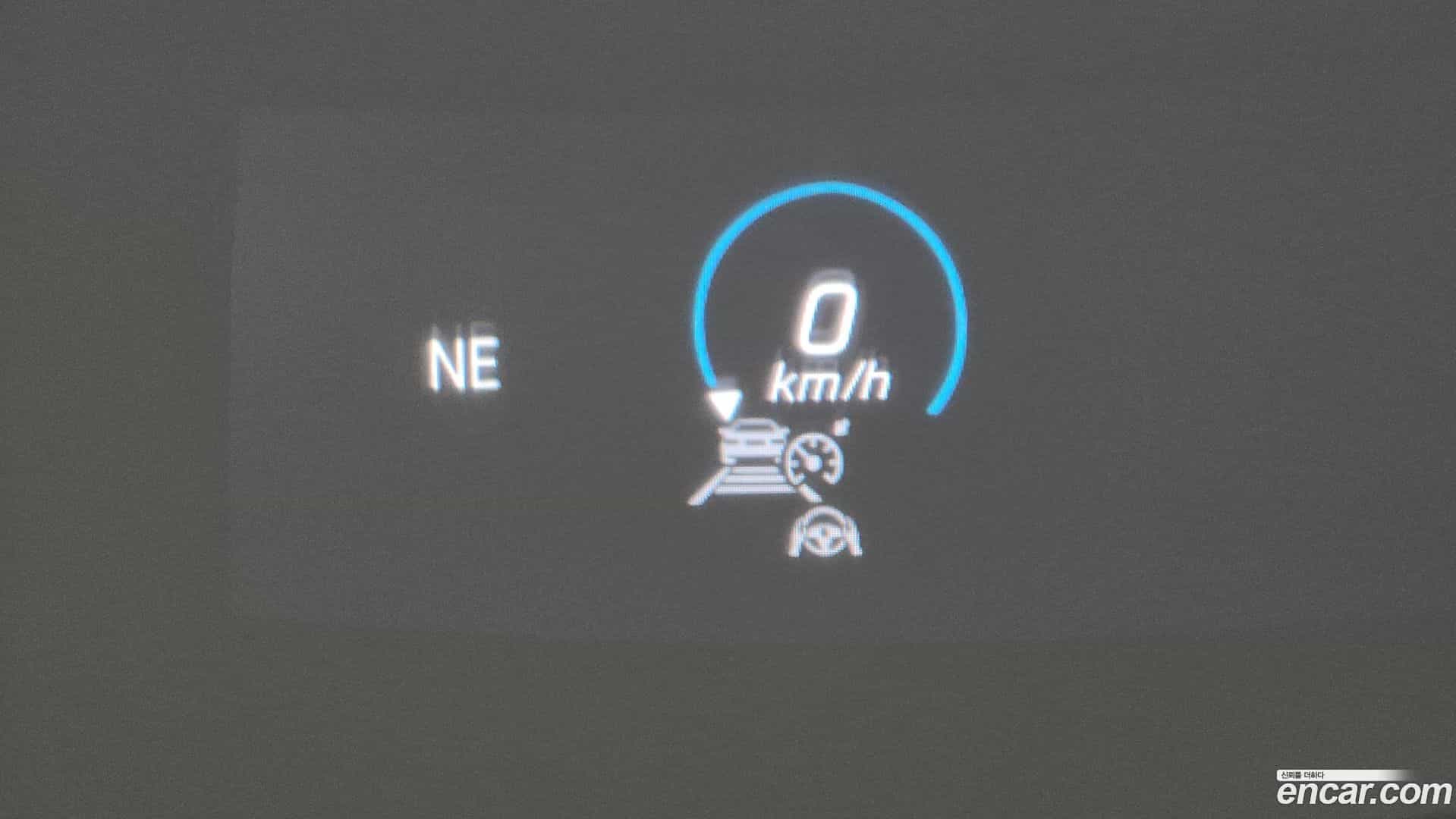 E-Class Mercedes-Benz 2020.11-OPTION-021