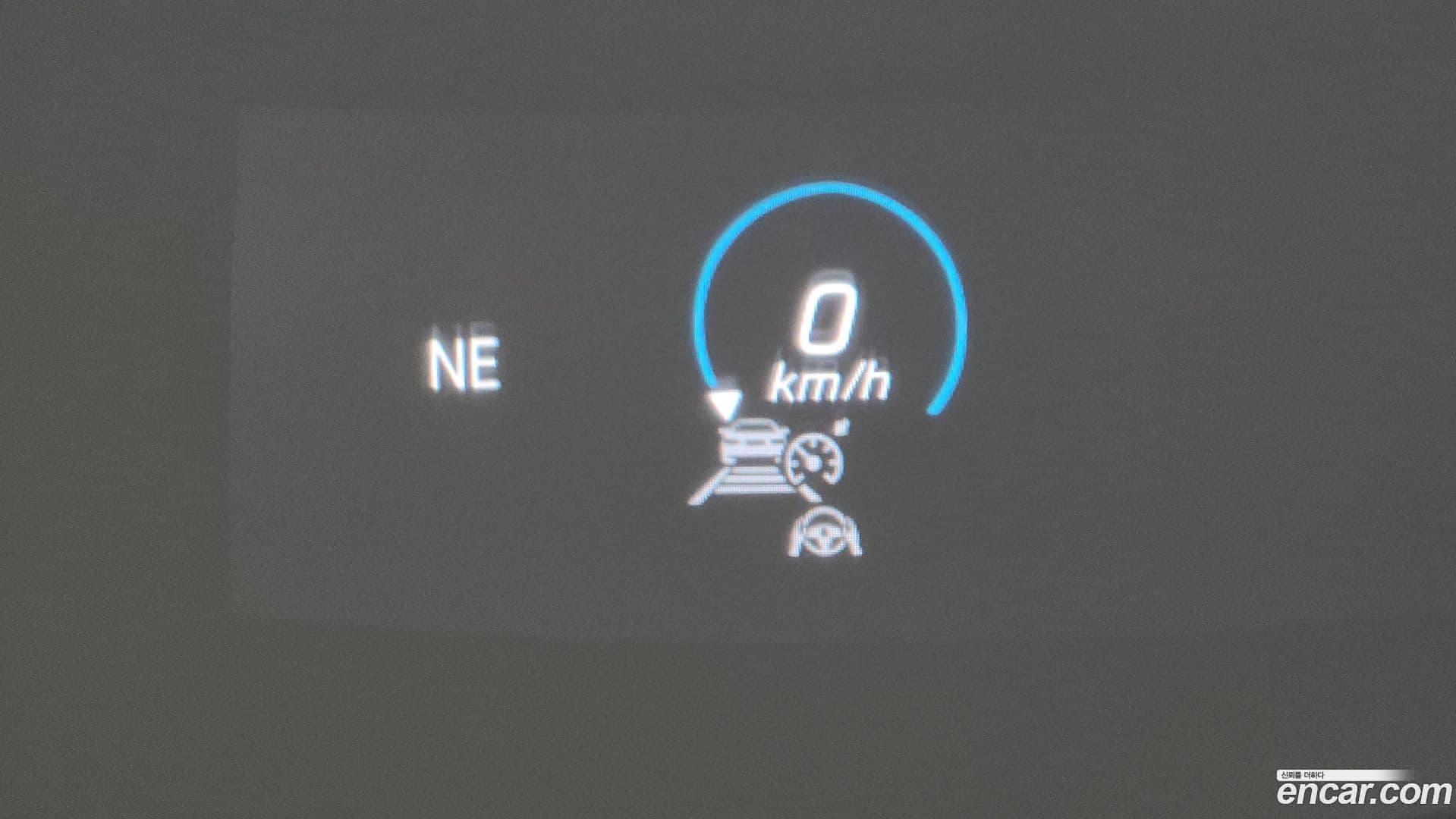 Main__Slider__Photo:E-Class Mercedes-Benz 2020.11-16