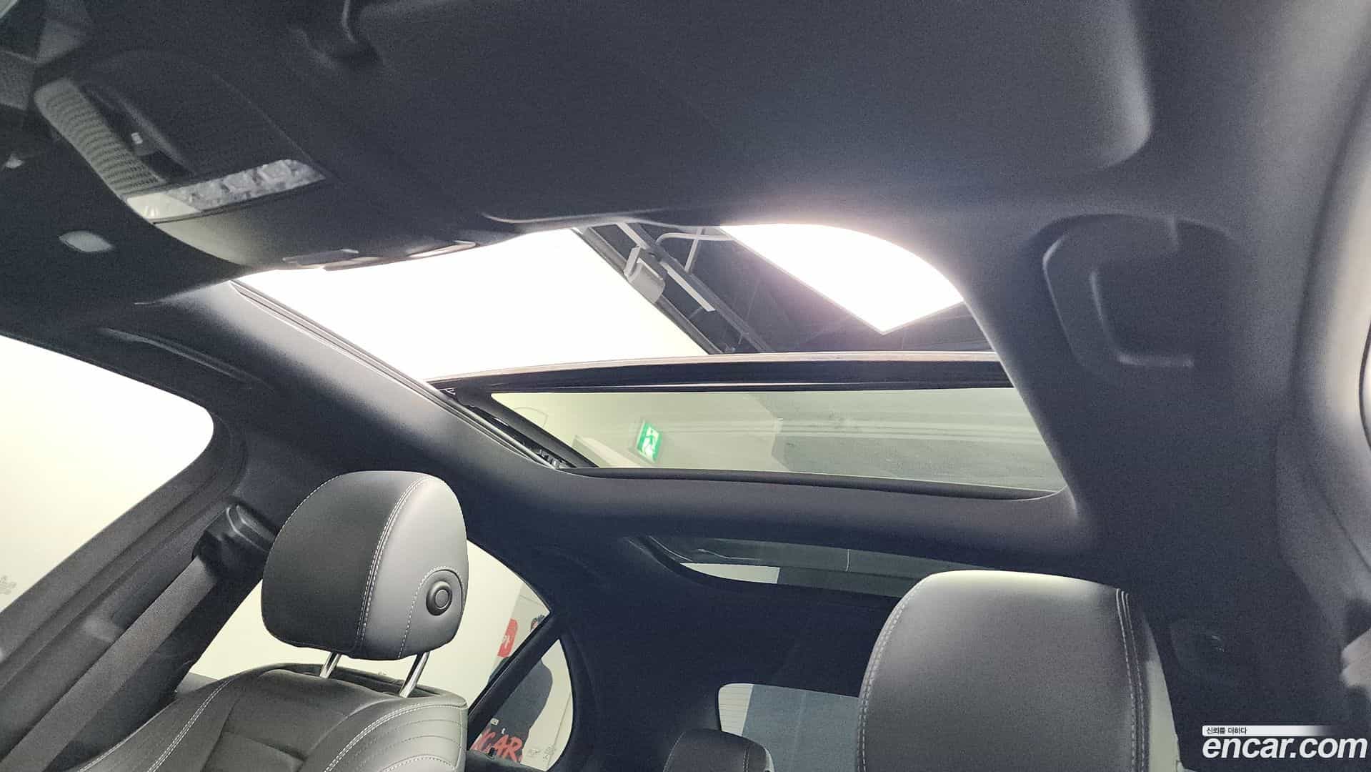 E-Class Mercedes-Benz 2020.11-OPTION-023