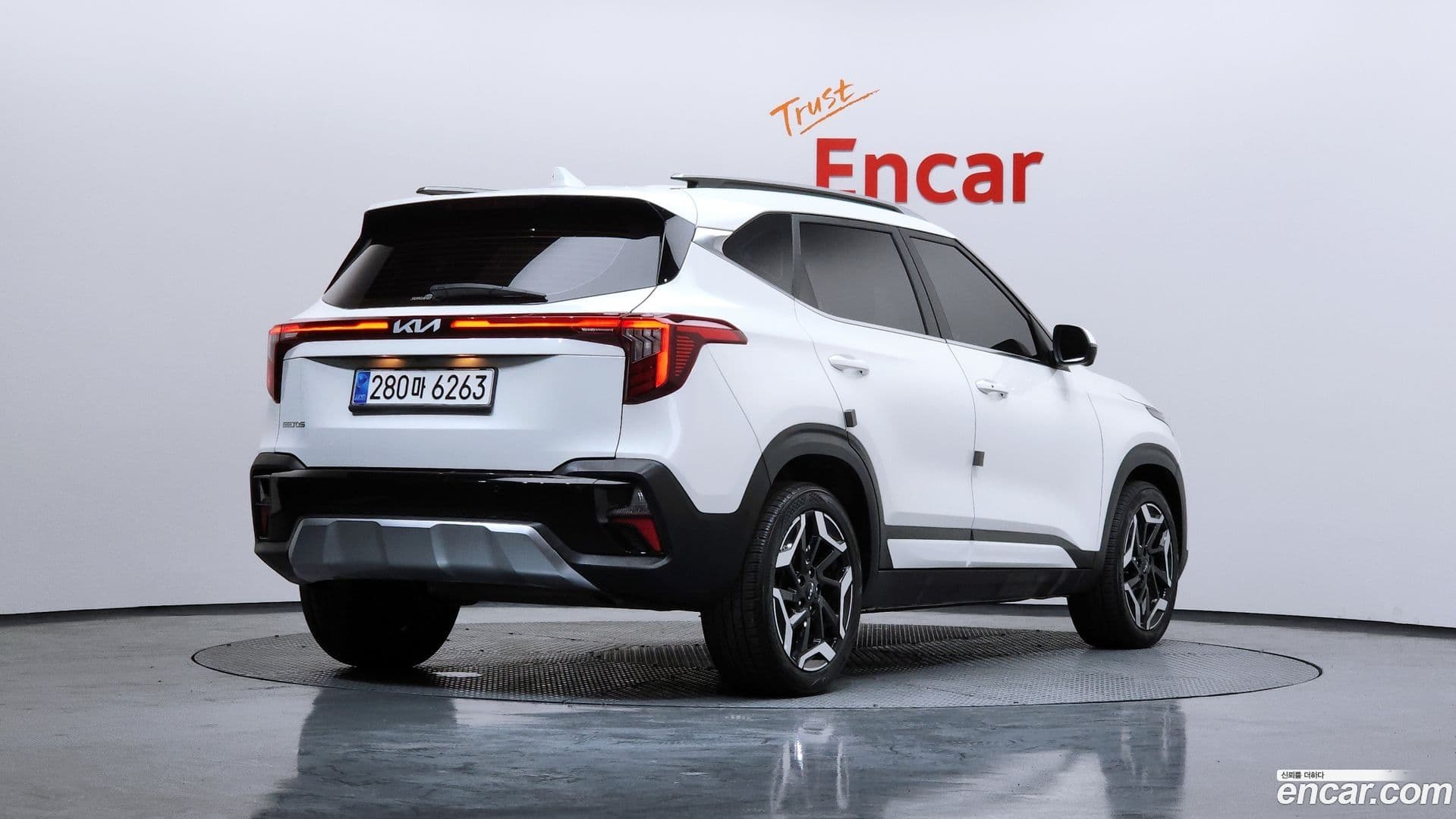 Main__Slider__Photo:Seltos Kia 2023.11-1