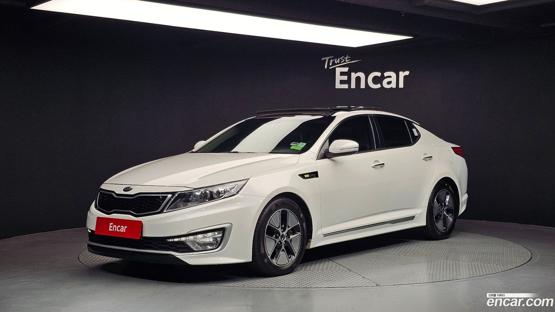 Main__Slider__Photo:K5 Kia 2012.1-0