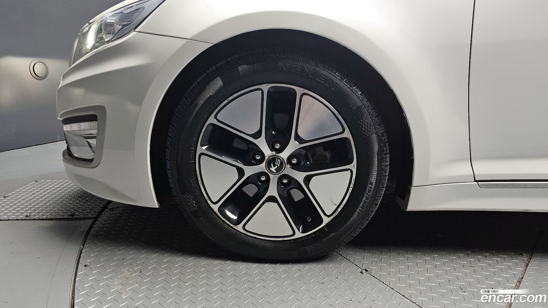 Main__Slider__Photo:K5 Kia 2012.1-4