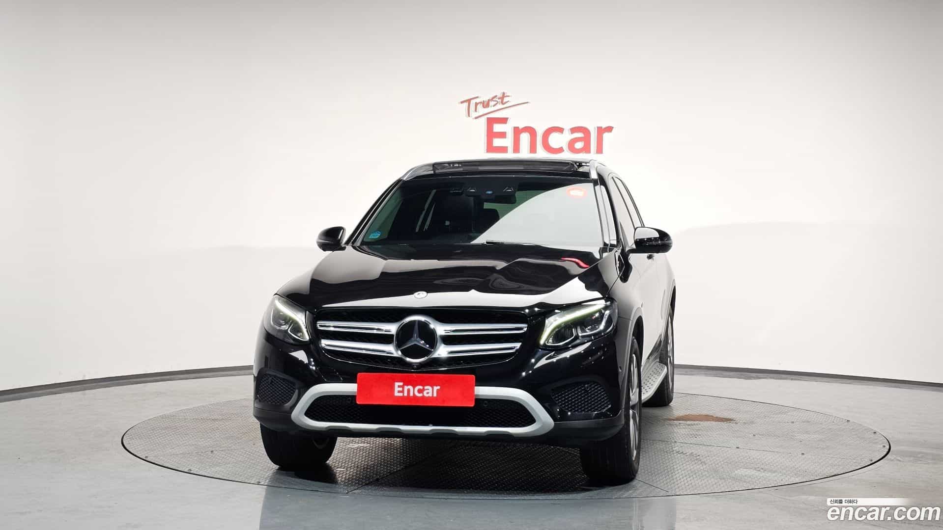 GLC-Class Mercedes-Benz 2019.0-OUTER-003
