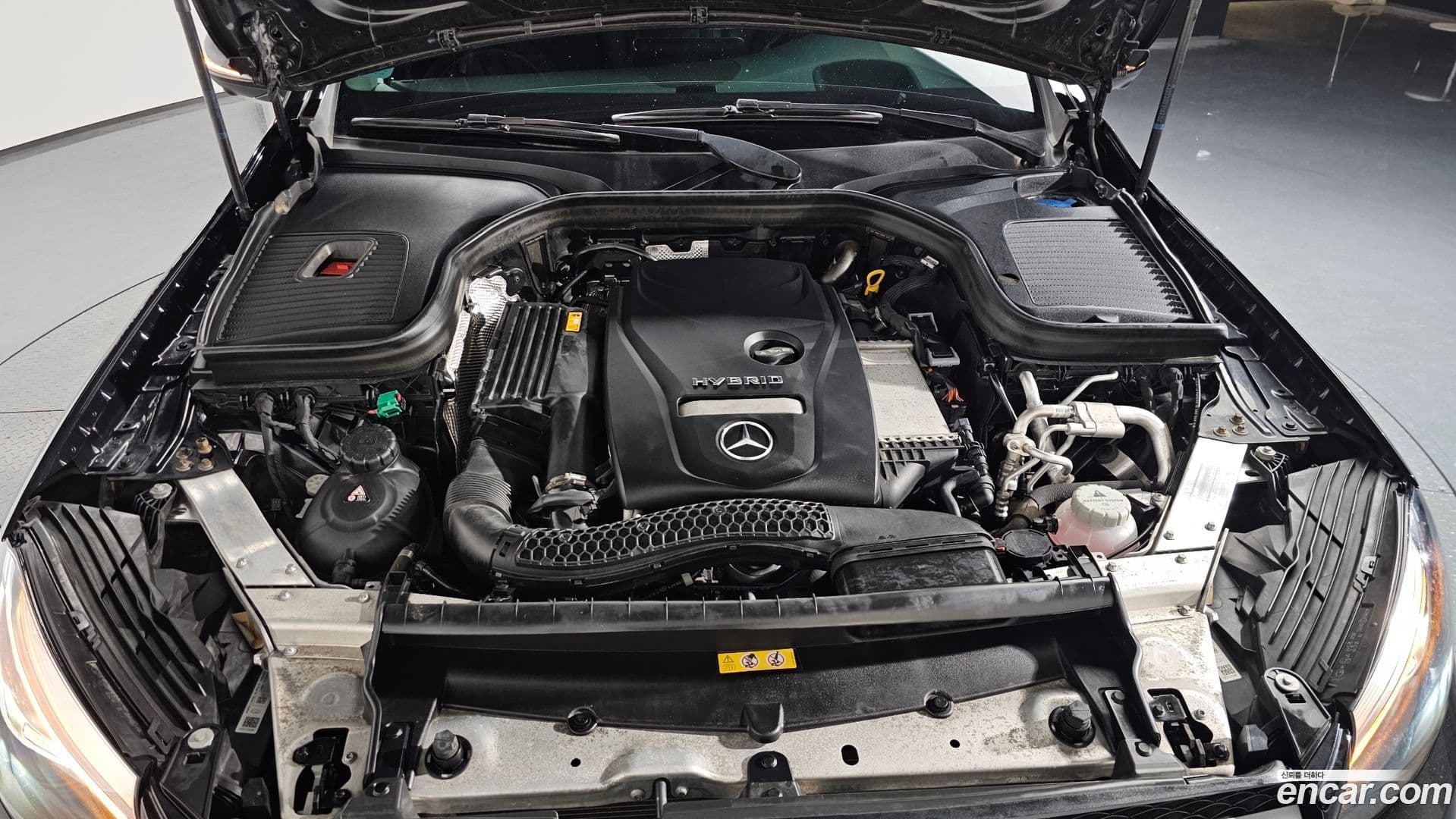 Main__Slider__Photo:GLC-Class Mercedes-Benz 2019.0-5