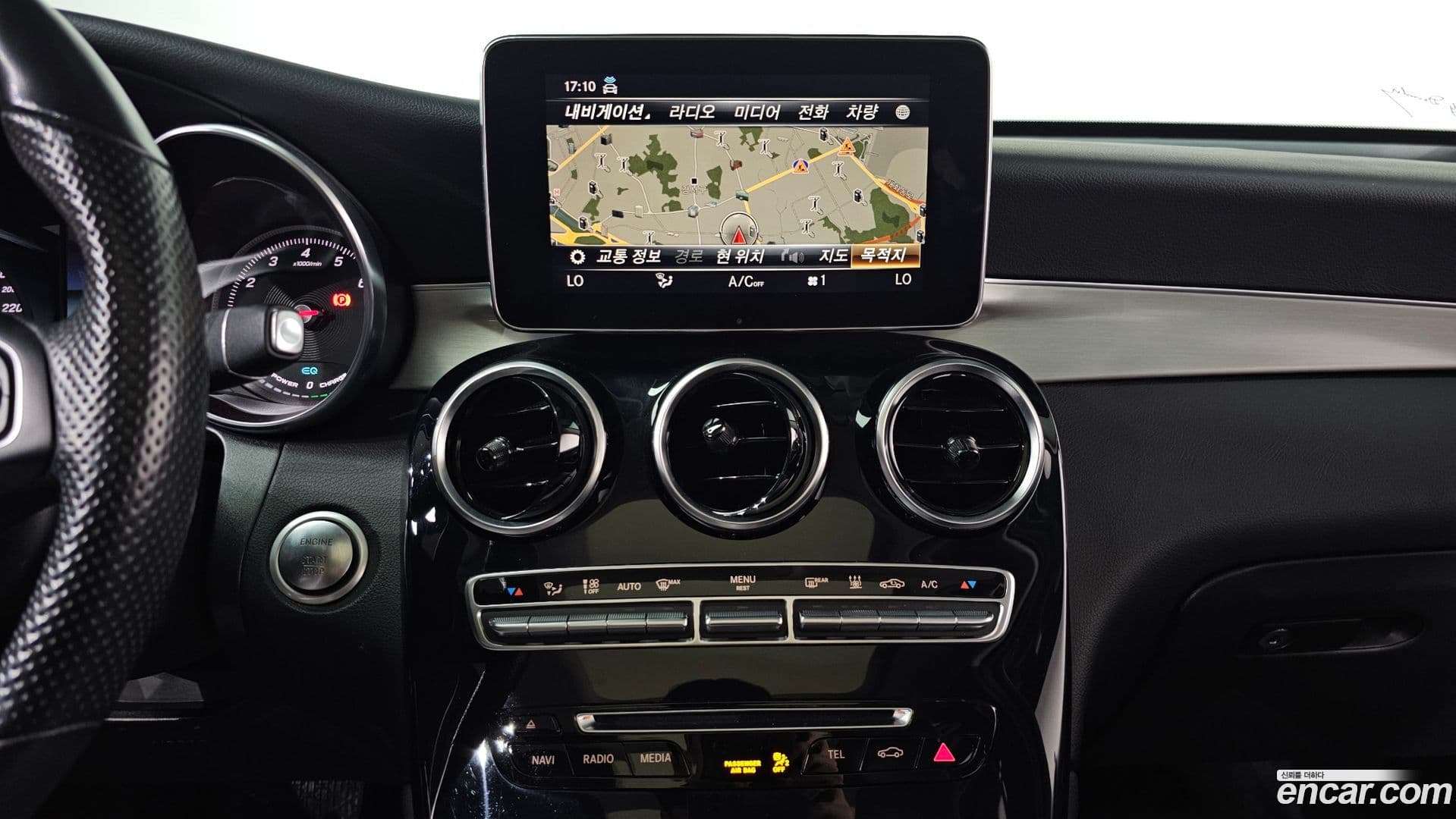 Main__Slider__Photo:GLC-Class Mercedes-Benz 2019.0-13